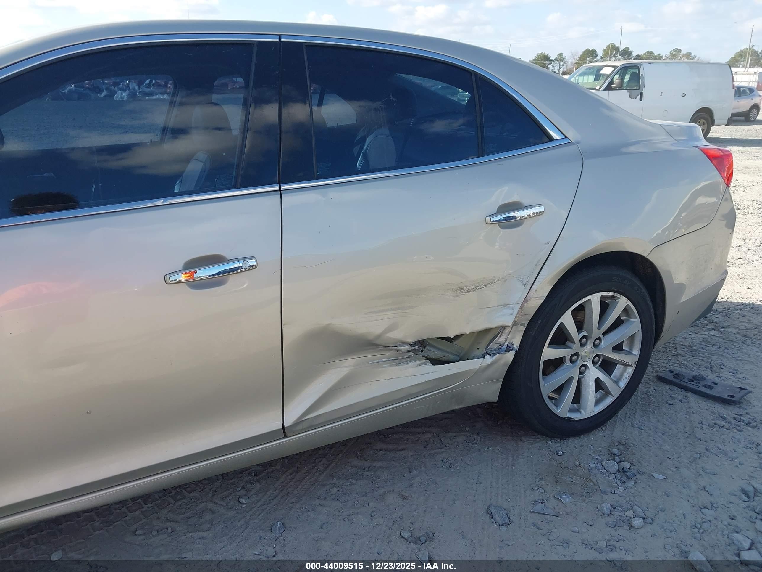 CHEVROLET MALIBU image 6
