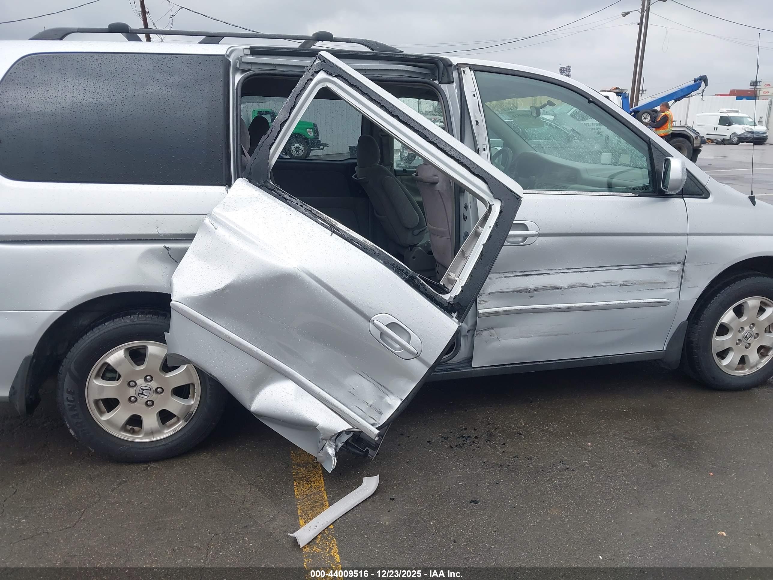HONDA ODYSSEY image 6
