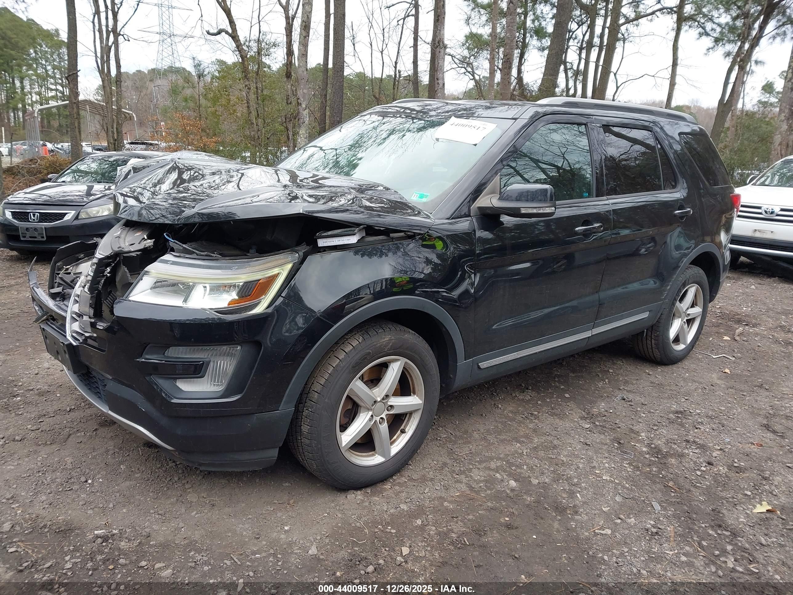 FORD EXPLORER image 2