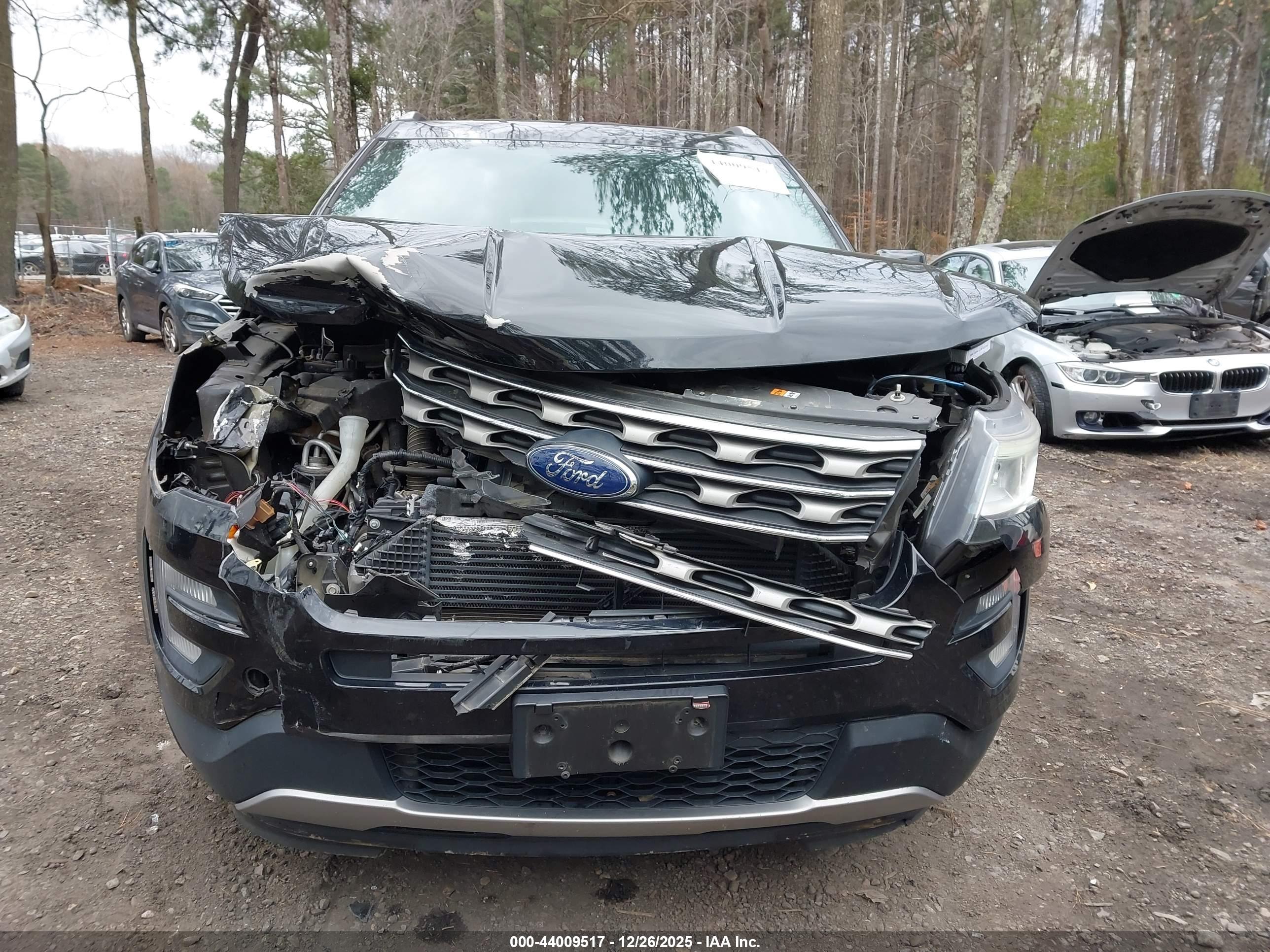 FORD EXPLORER image 6