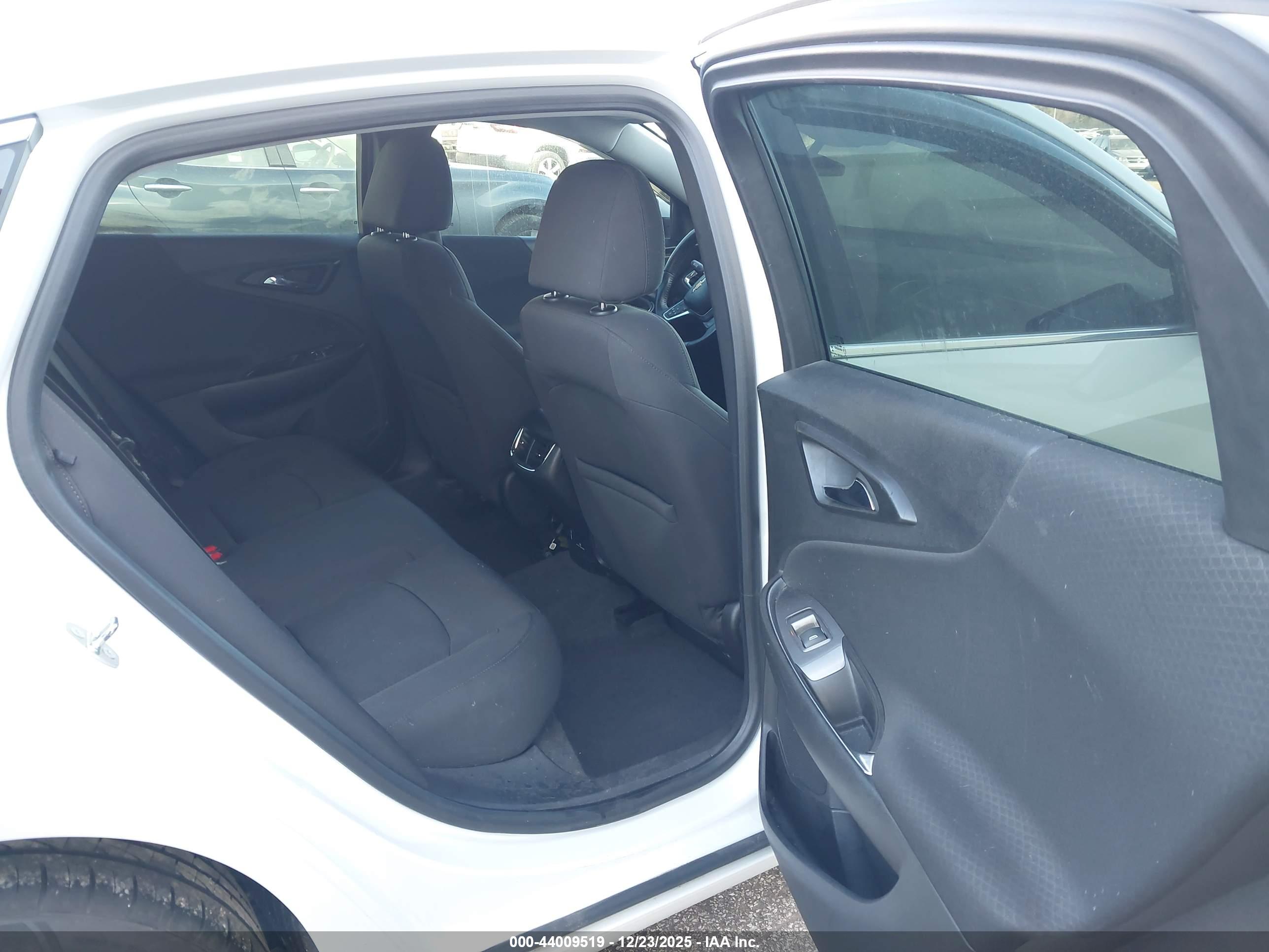 CHEVROLET MALIBU image 8