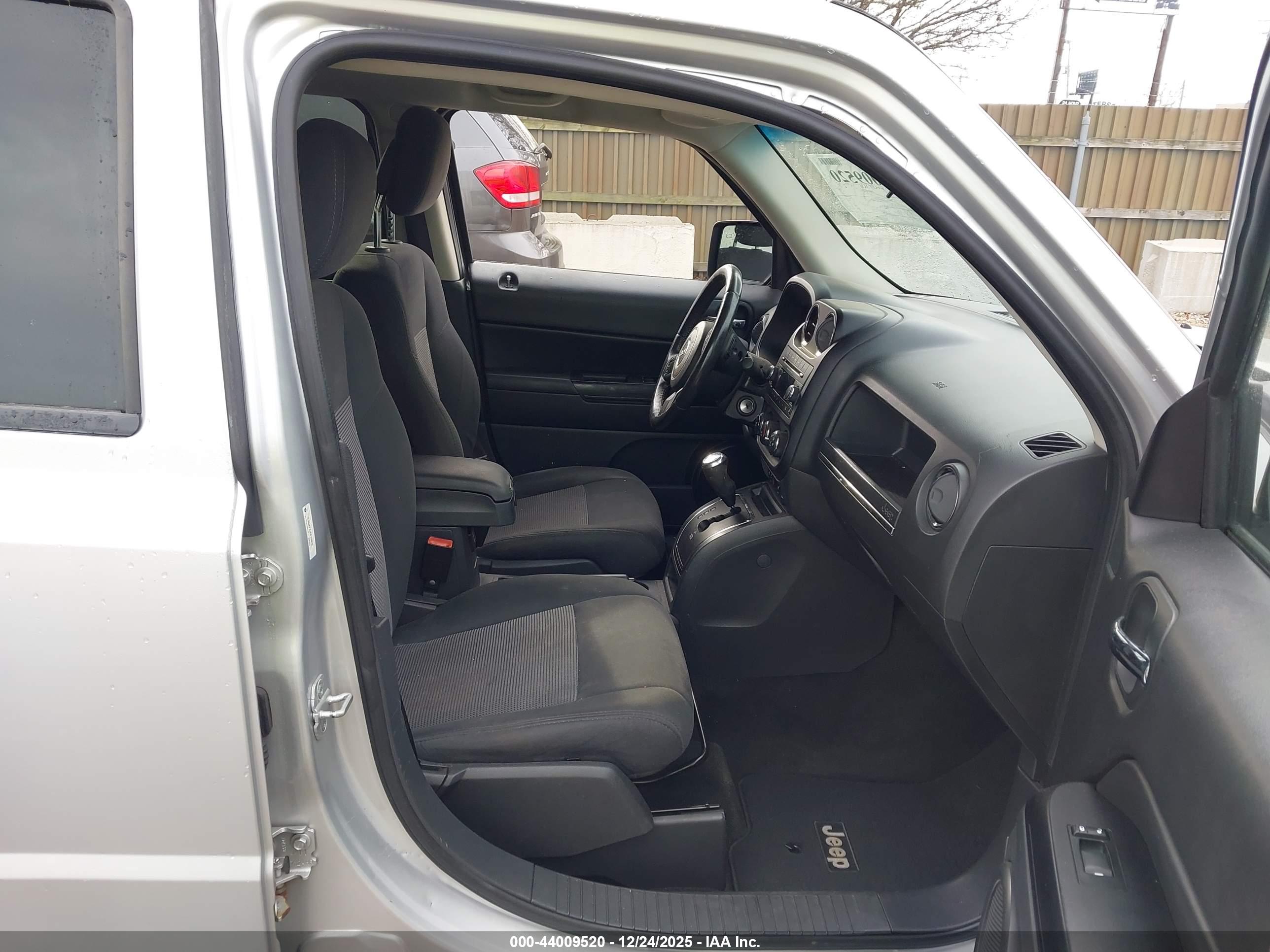 JEEP PATRIOT image 5