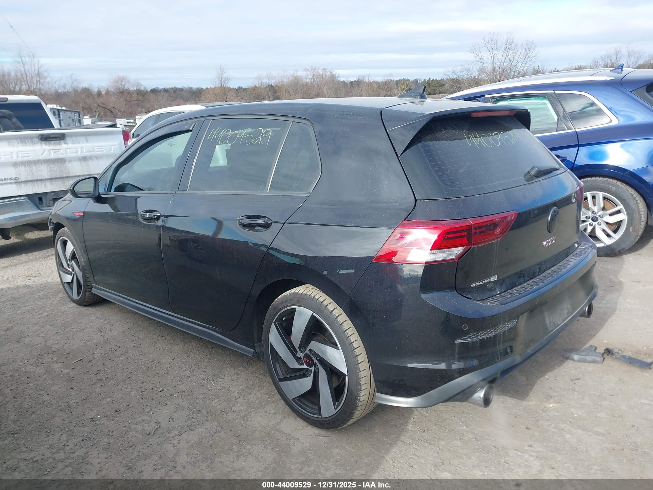 VOLKSWAGEN GOLF image 3