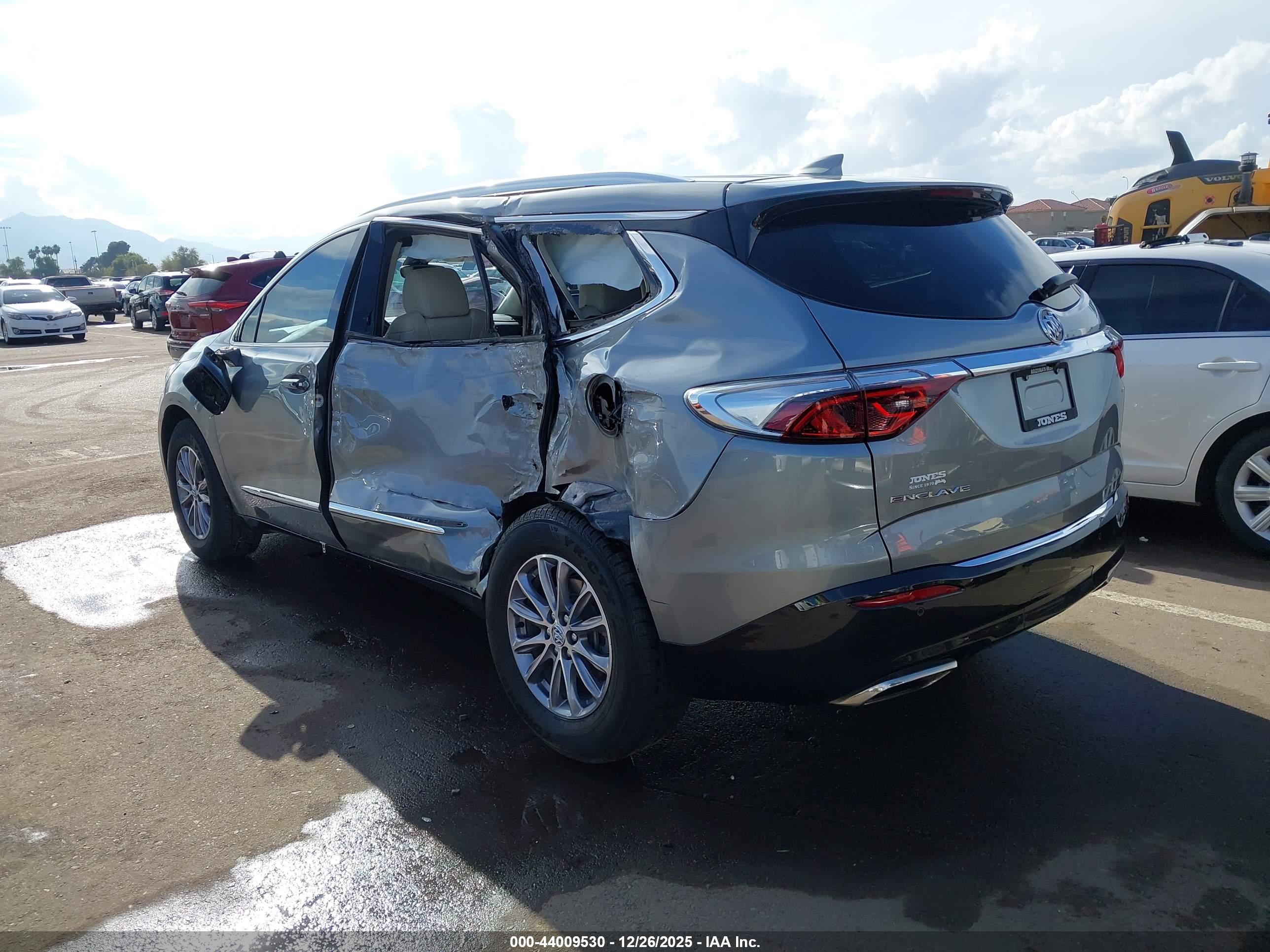BUICK ENCLAVE image 3