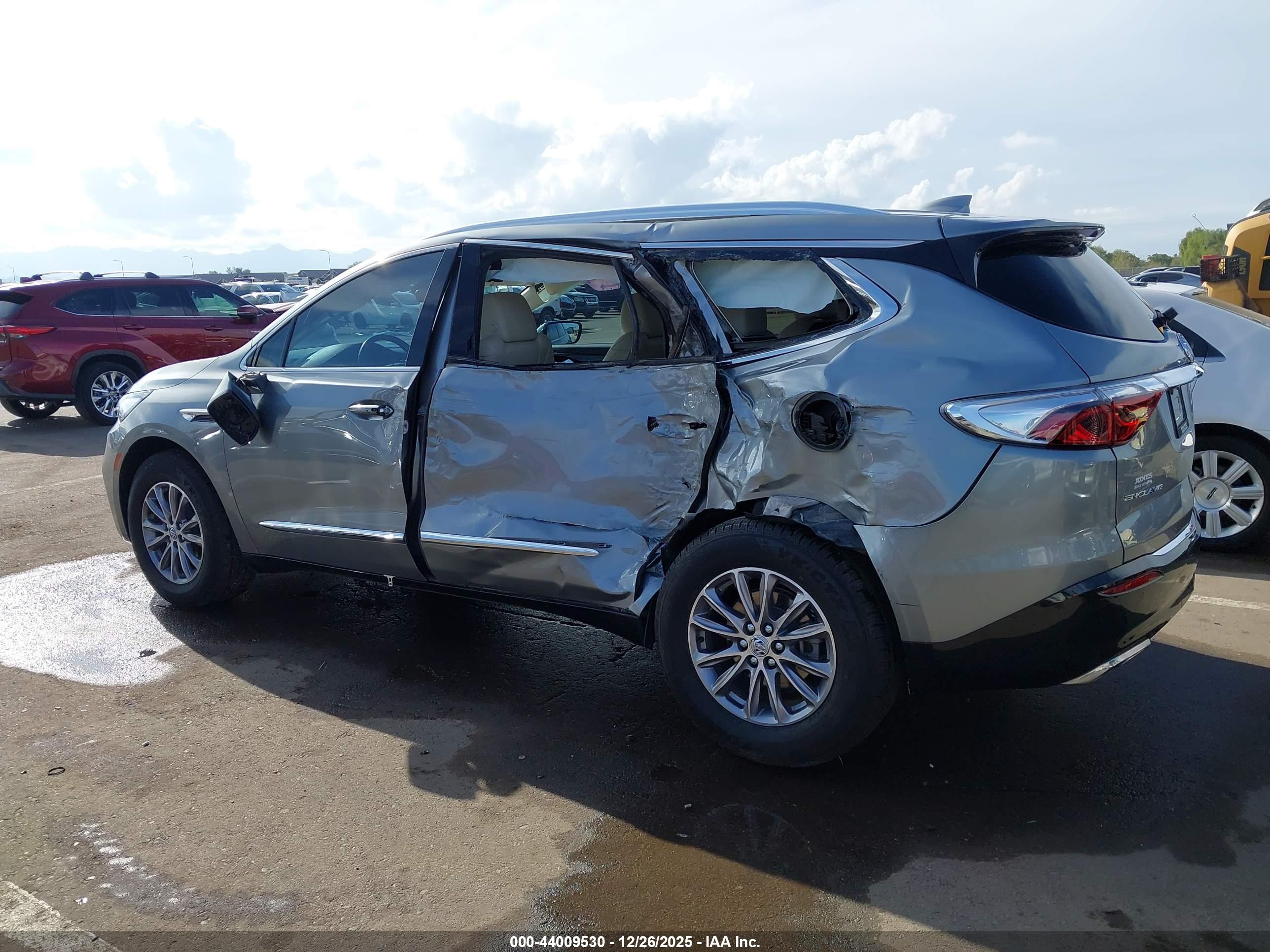 BUICK ENCLAVE image 6
