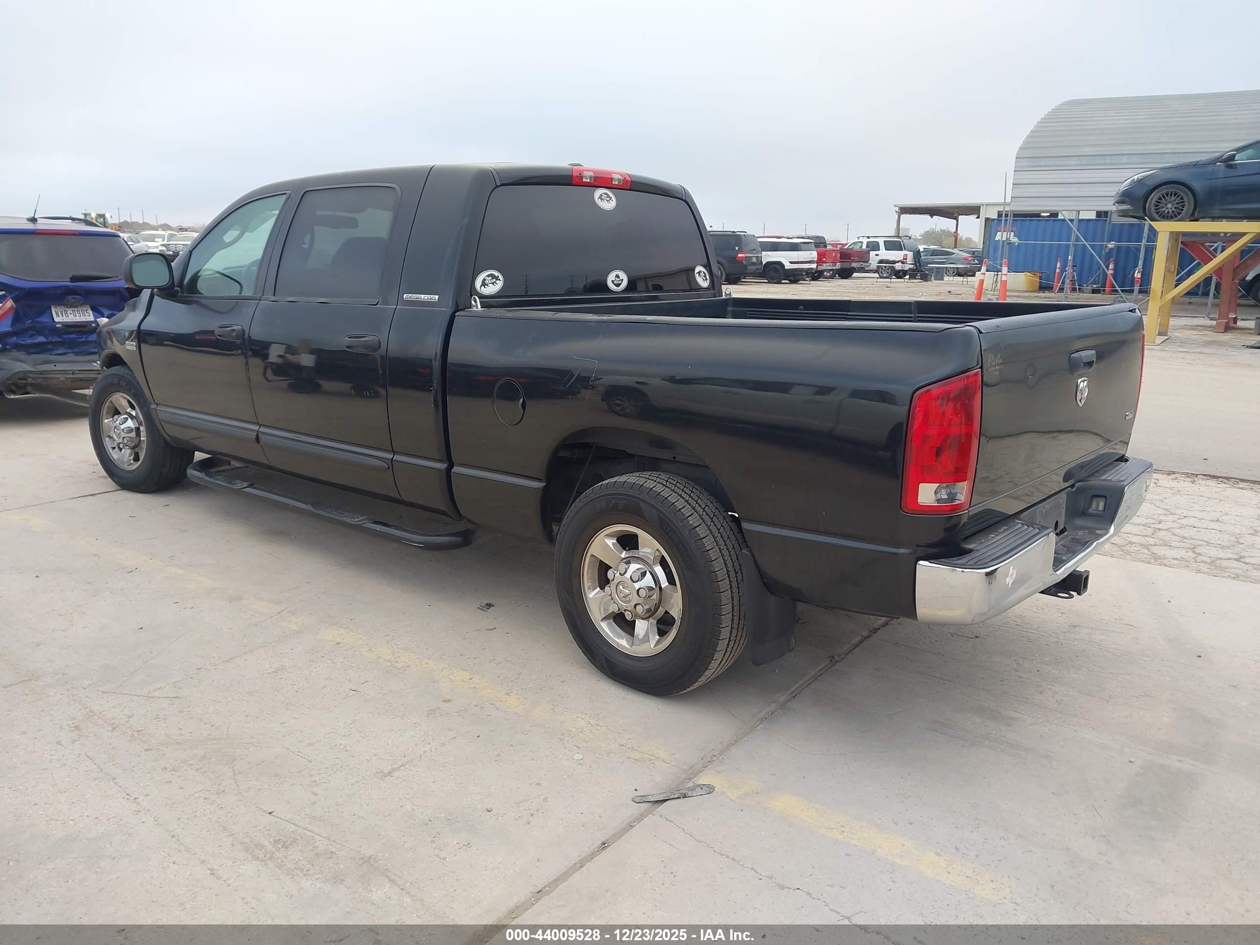 DODGE RAM image 3
