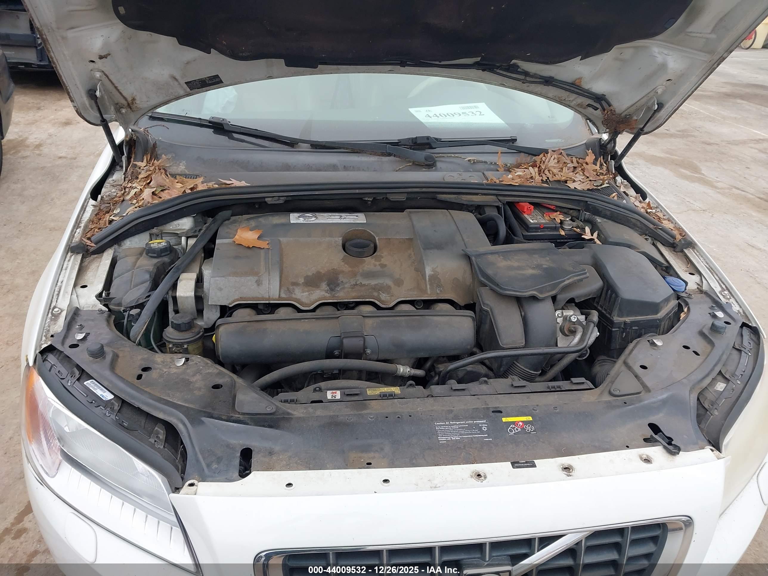 VOLVO V70 image 10