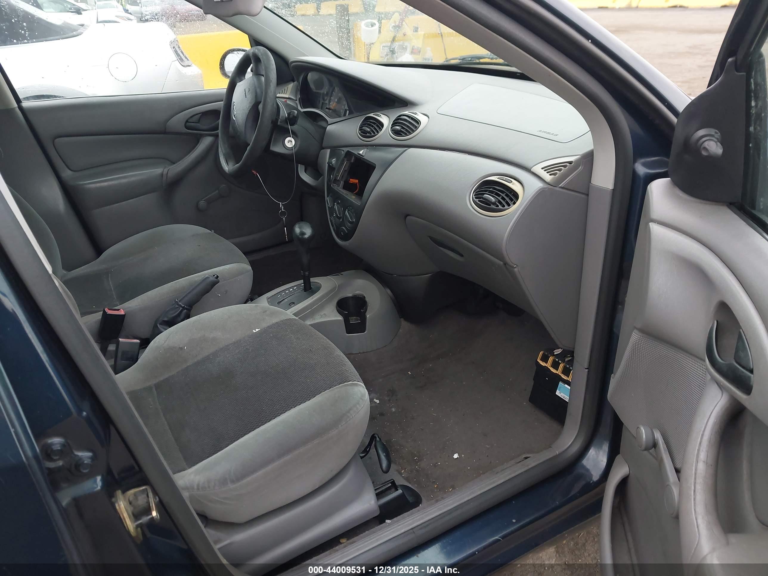 FORD FOCUS image 5
