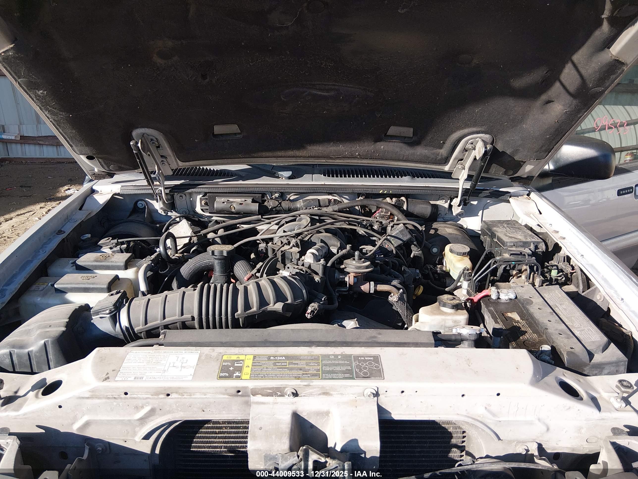 FORD EXPLORER image 10