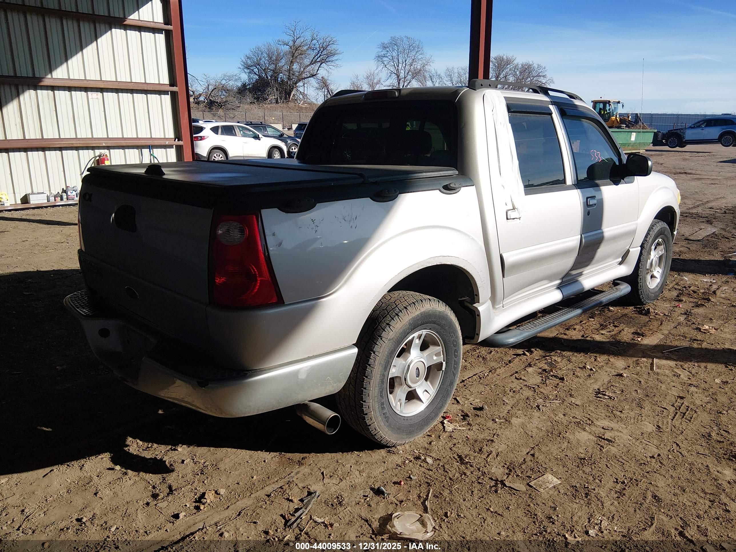 FORD EXPLORER image 4
