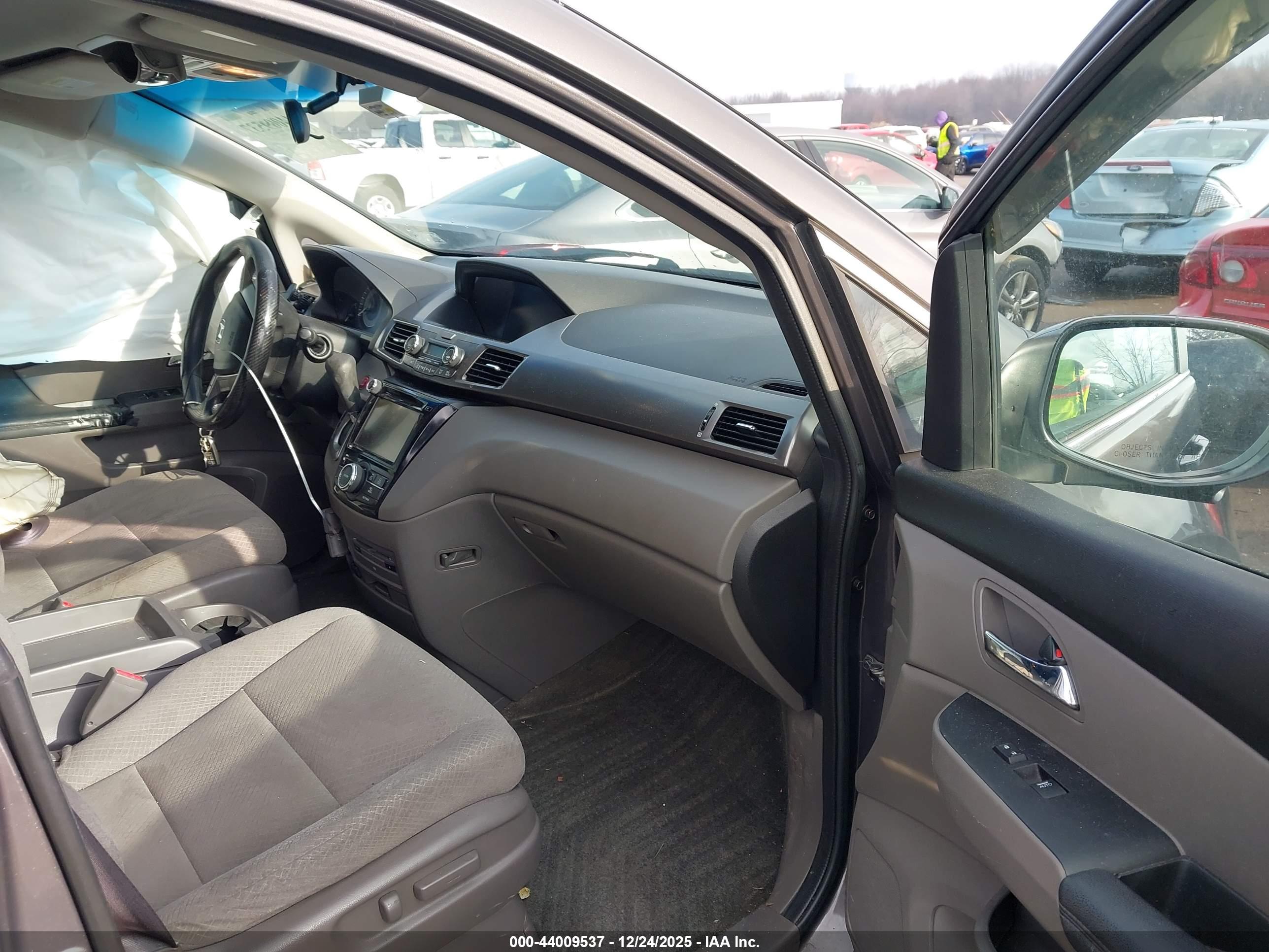 HONDA ODYSSEY image 5