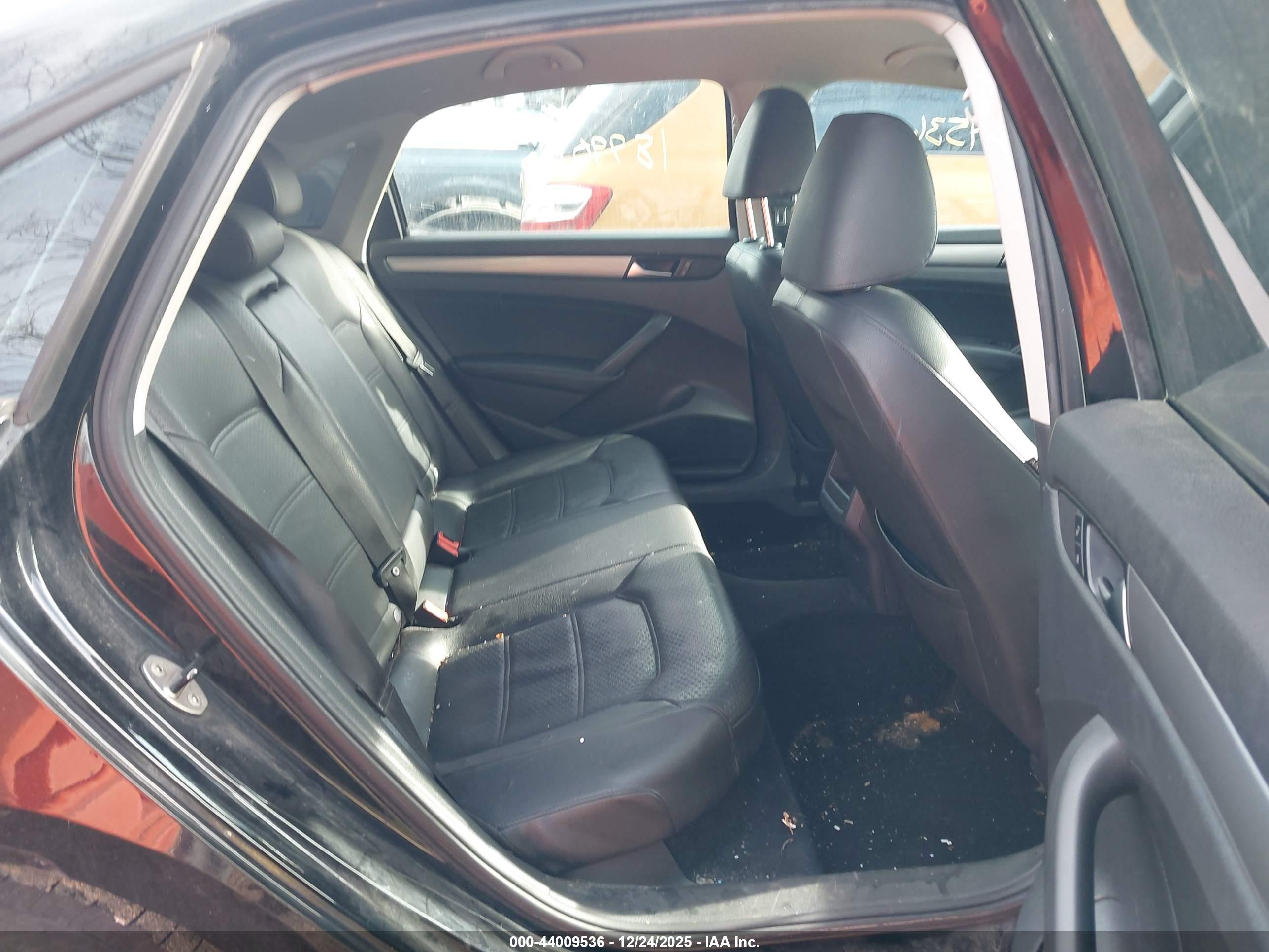 VOLKSWAGEN PASSAT image 8
