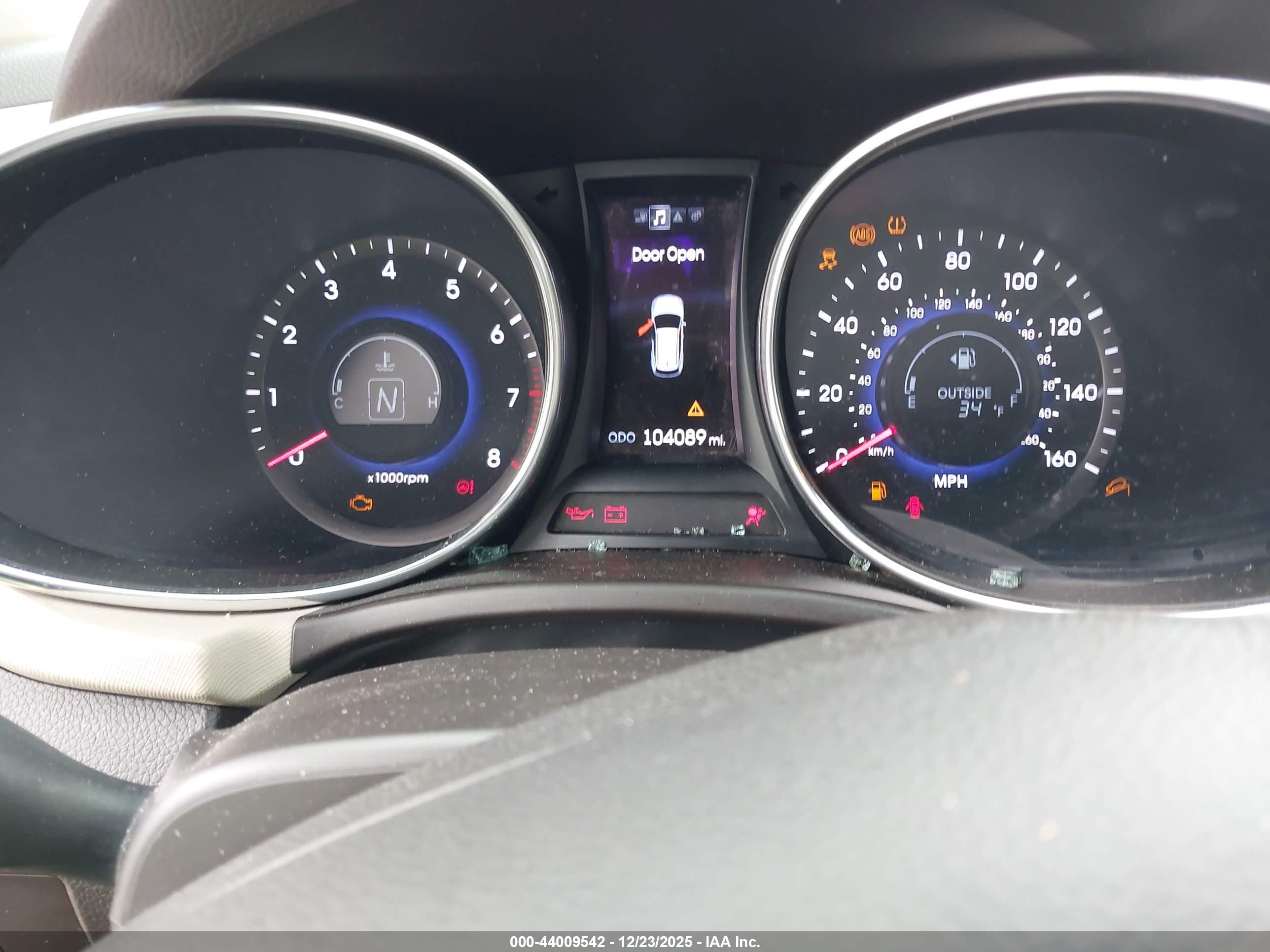 HYUNDAI SANTA image 7