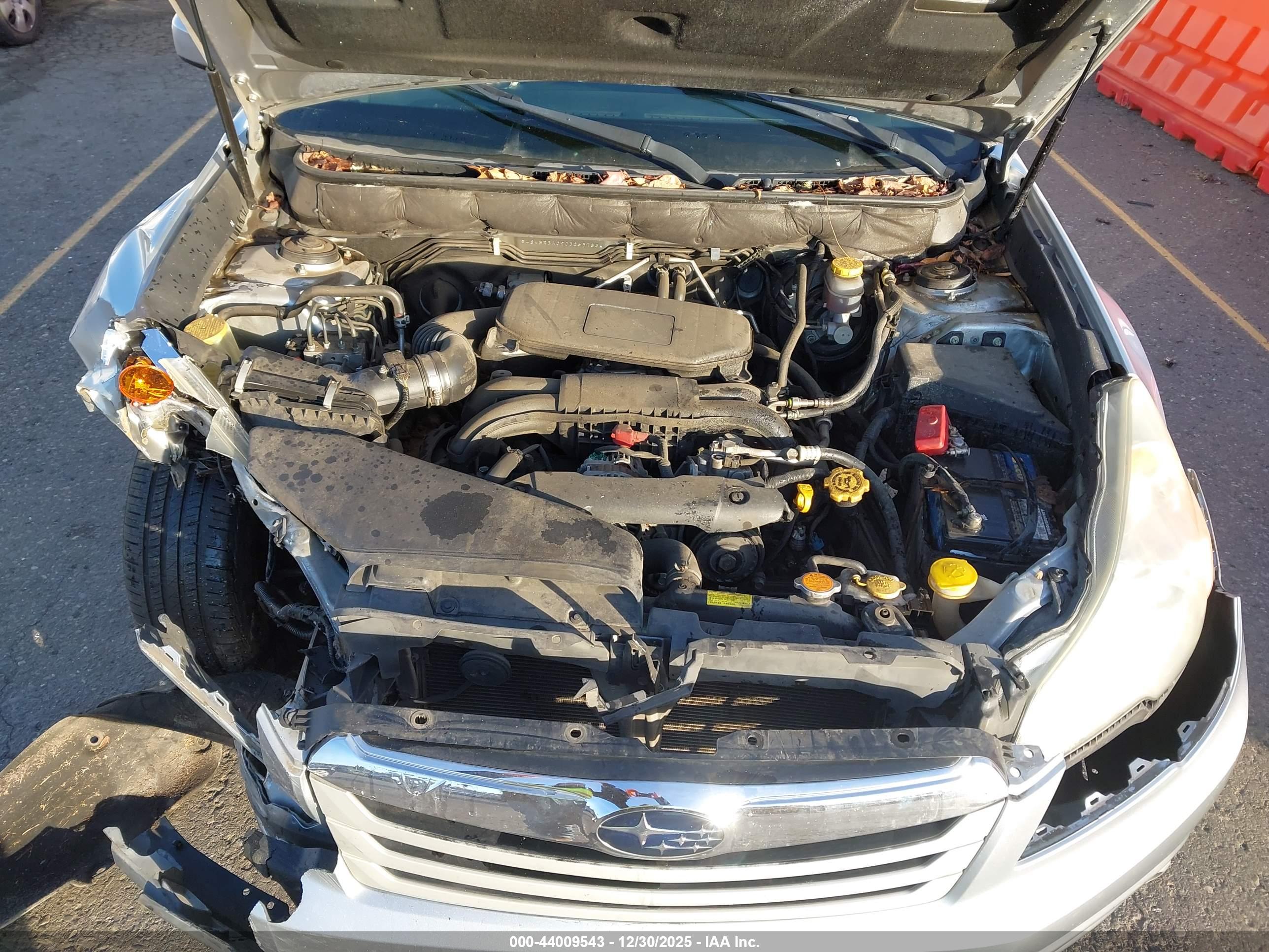 SUBARU OUTBACK image 10