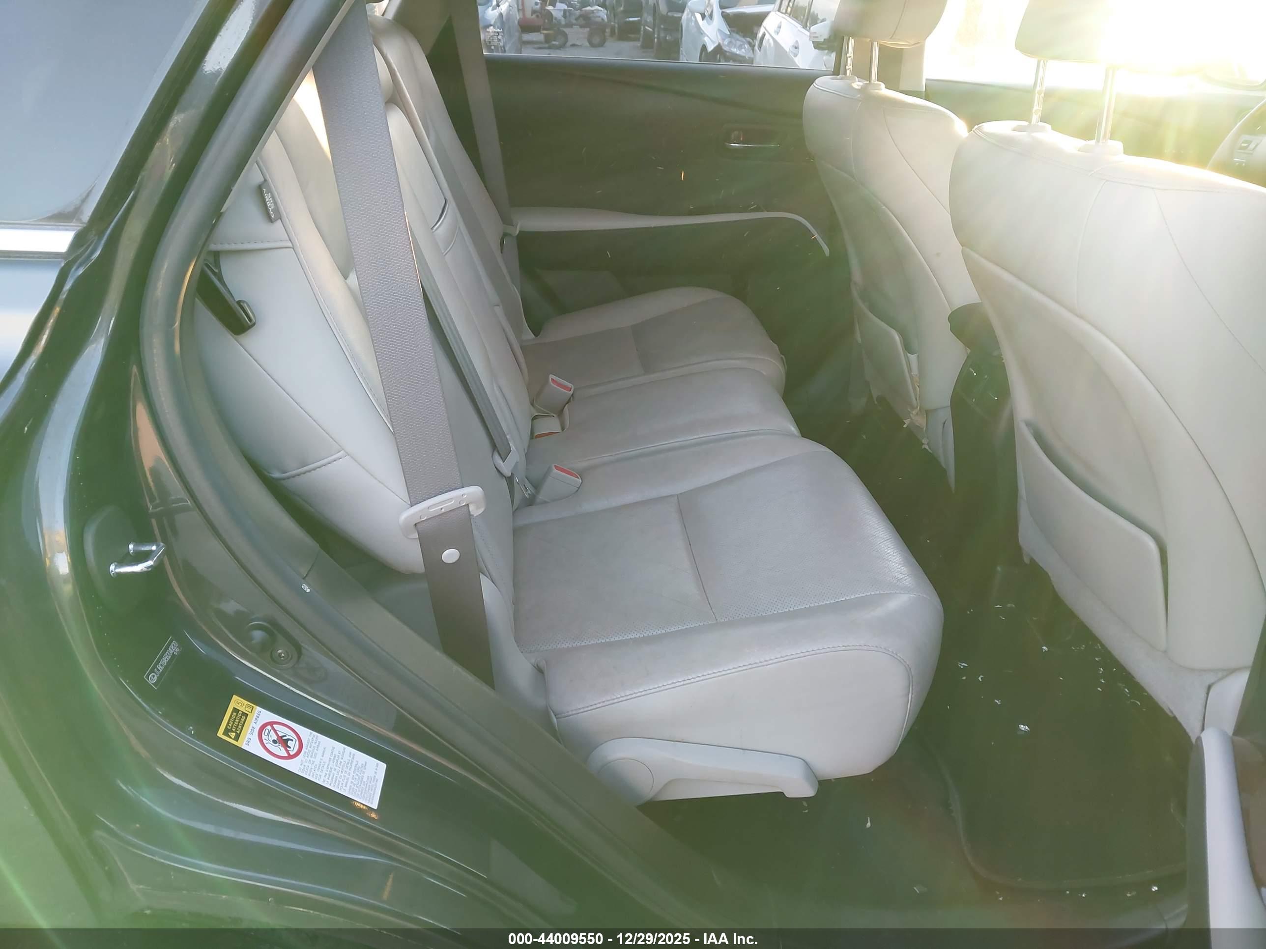 LEXUS RX image 8