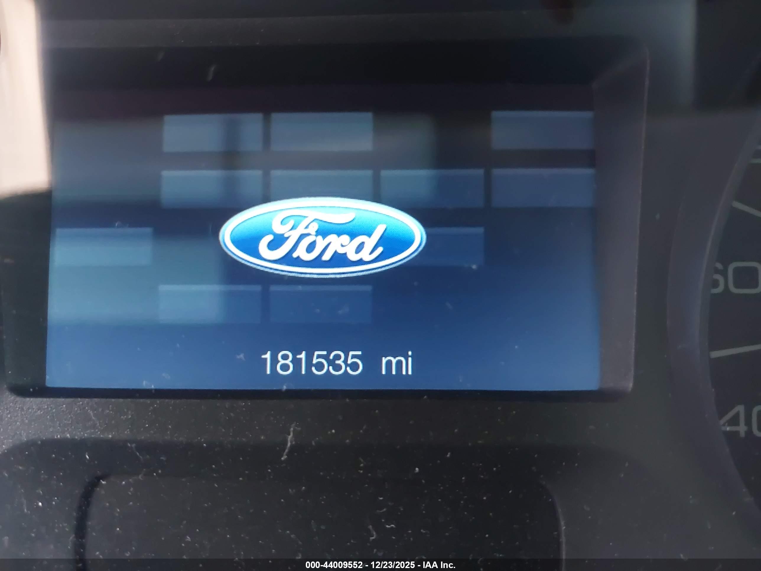 FORD EDGE image 7