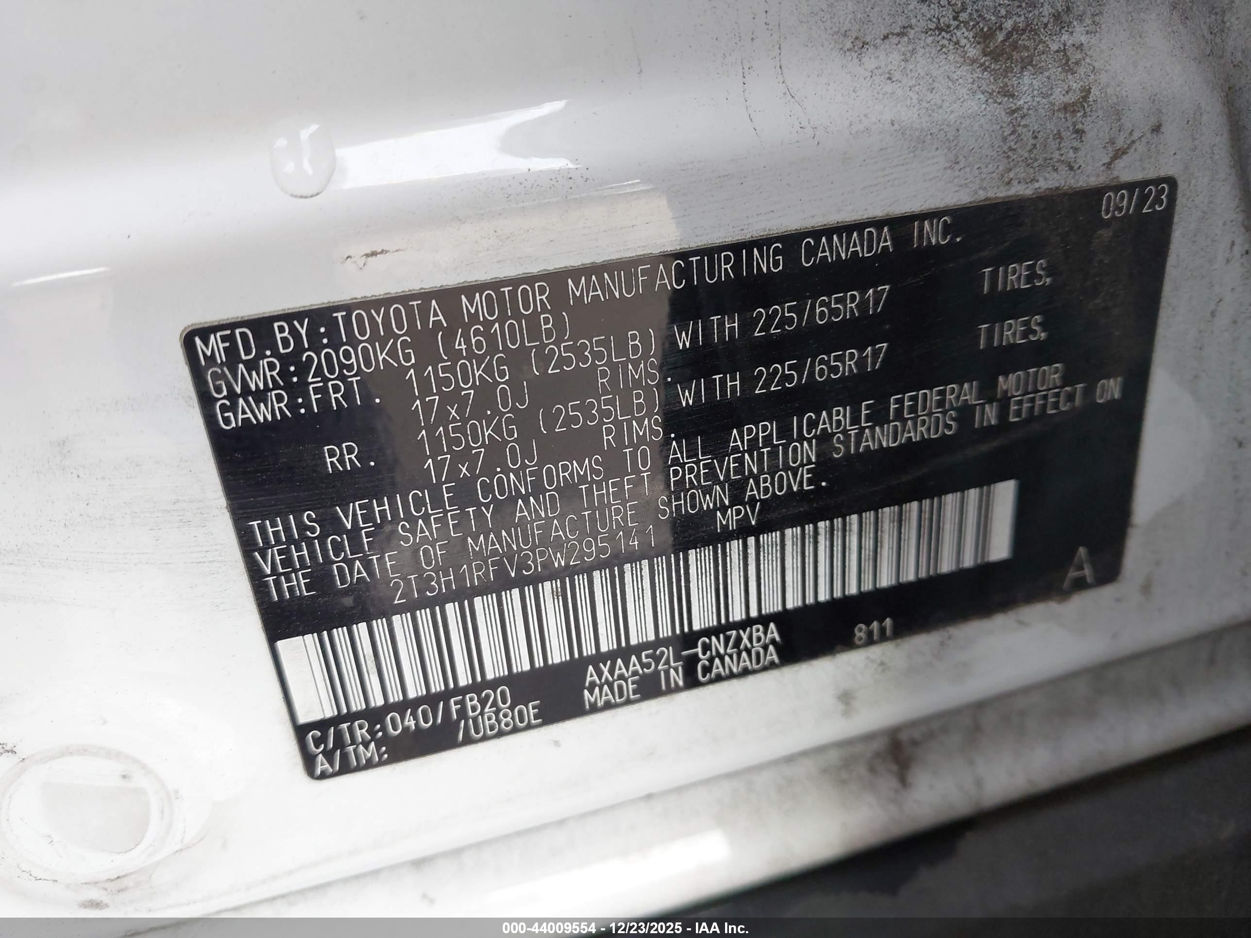TOYOTA RAV4 image 9