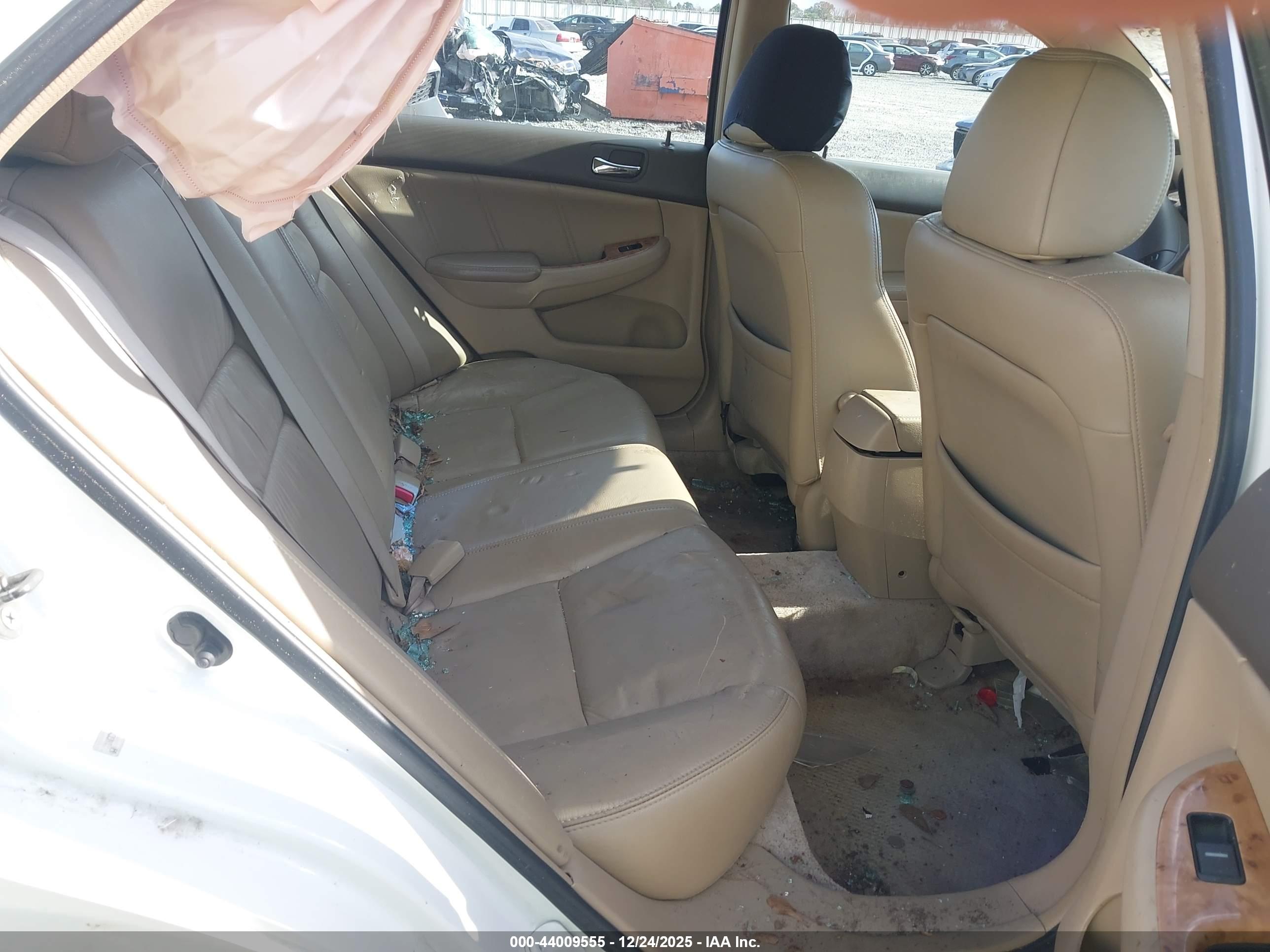 HONDA ACCORD image 8