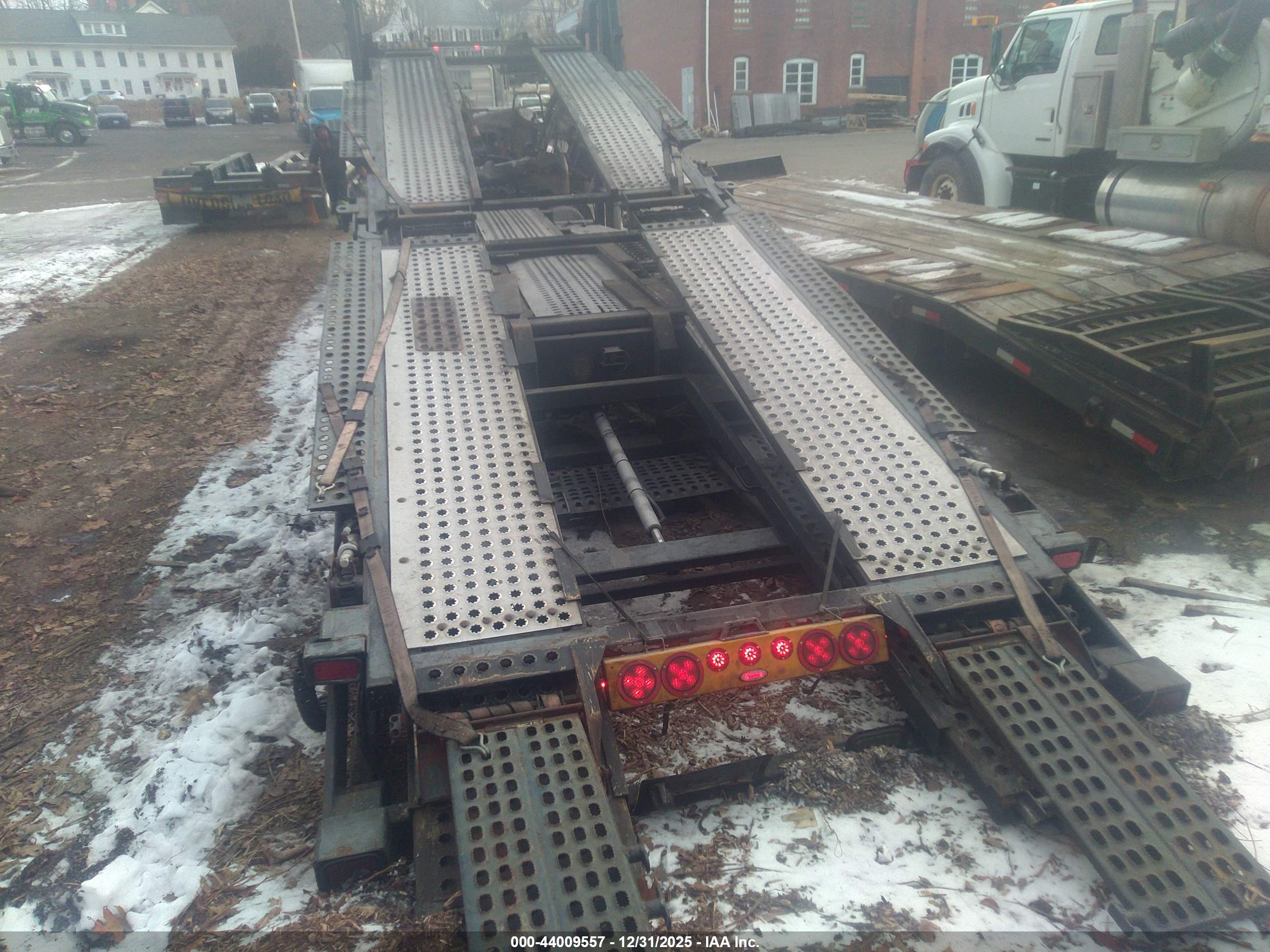 PETERBILT 340 image 8