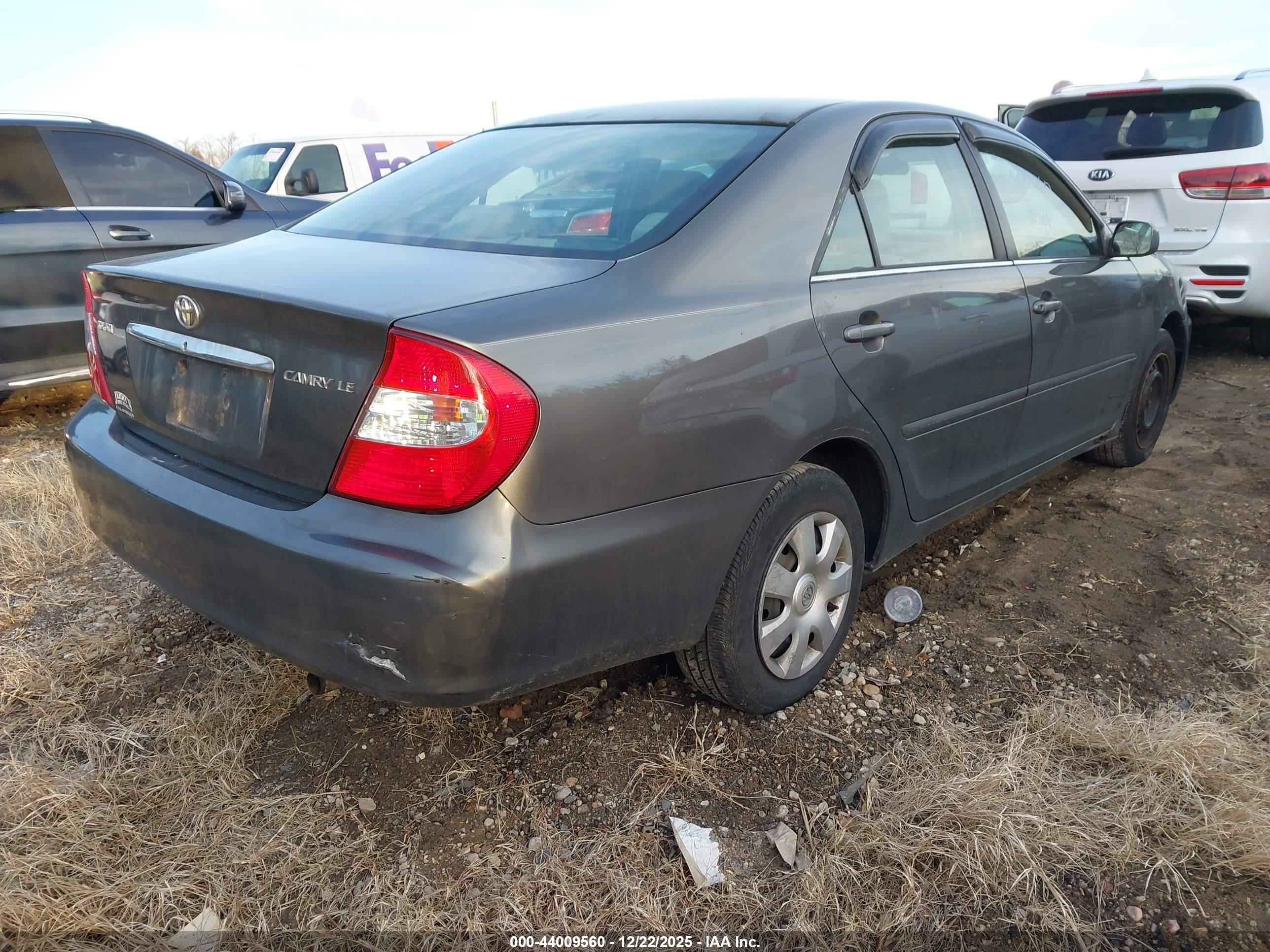 TOYOTA CAMRY image 4