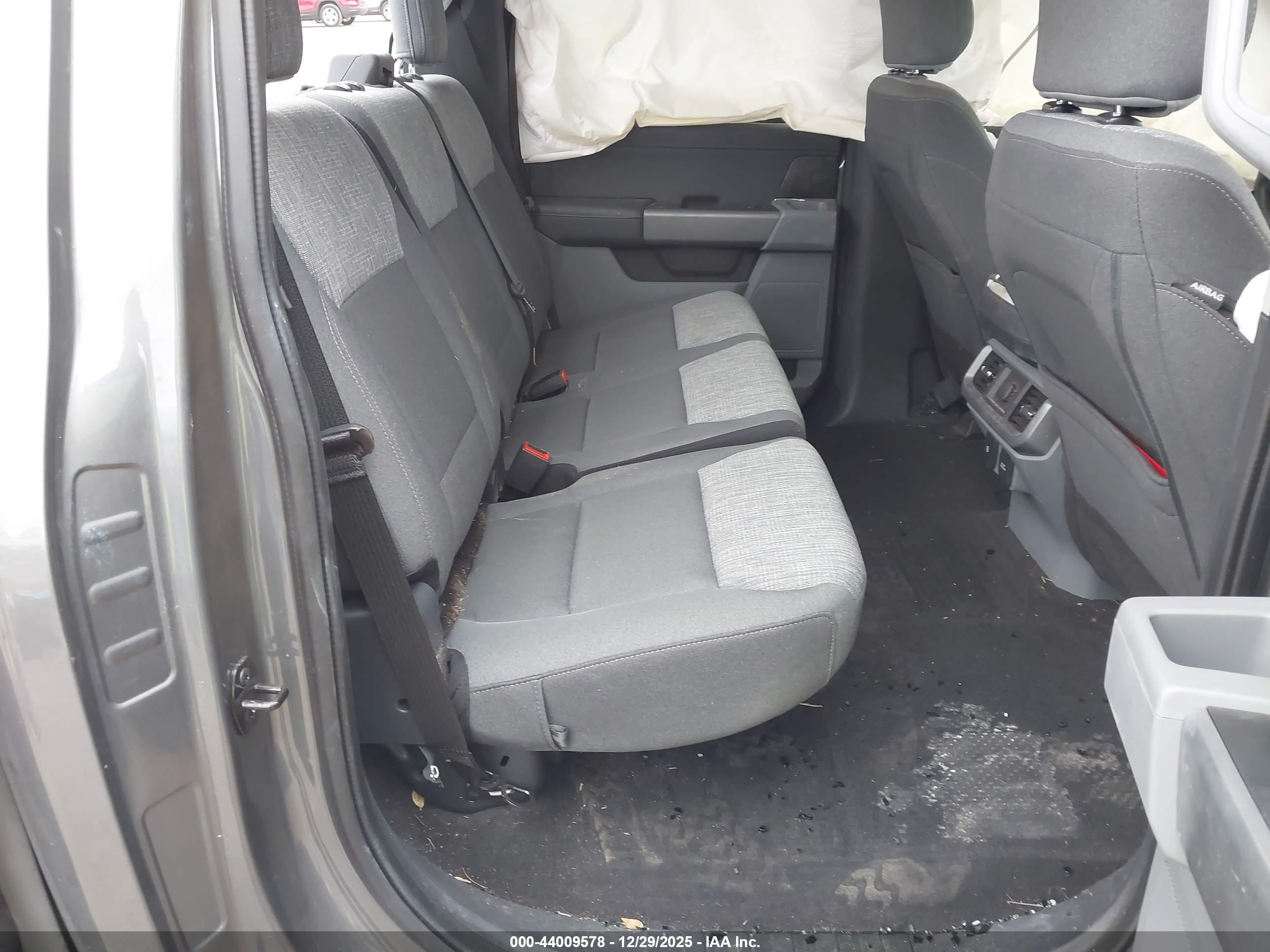 FORD F-150 image 8