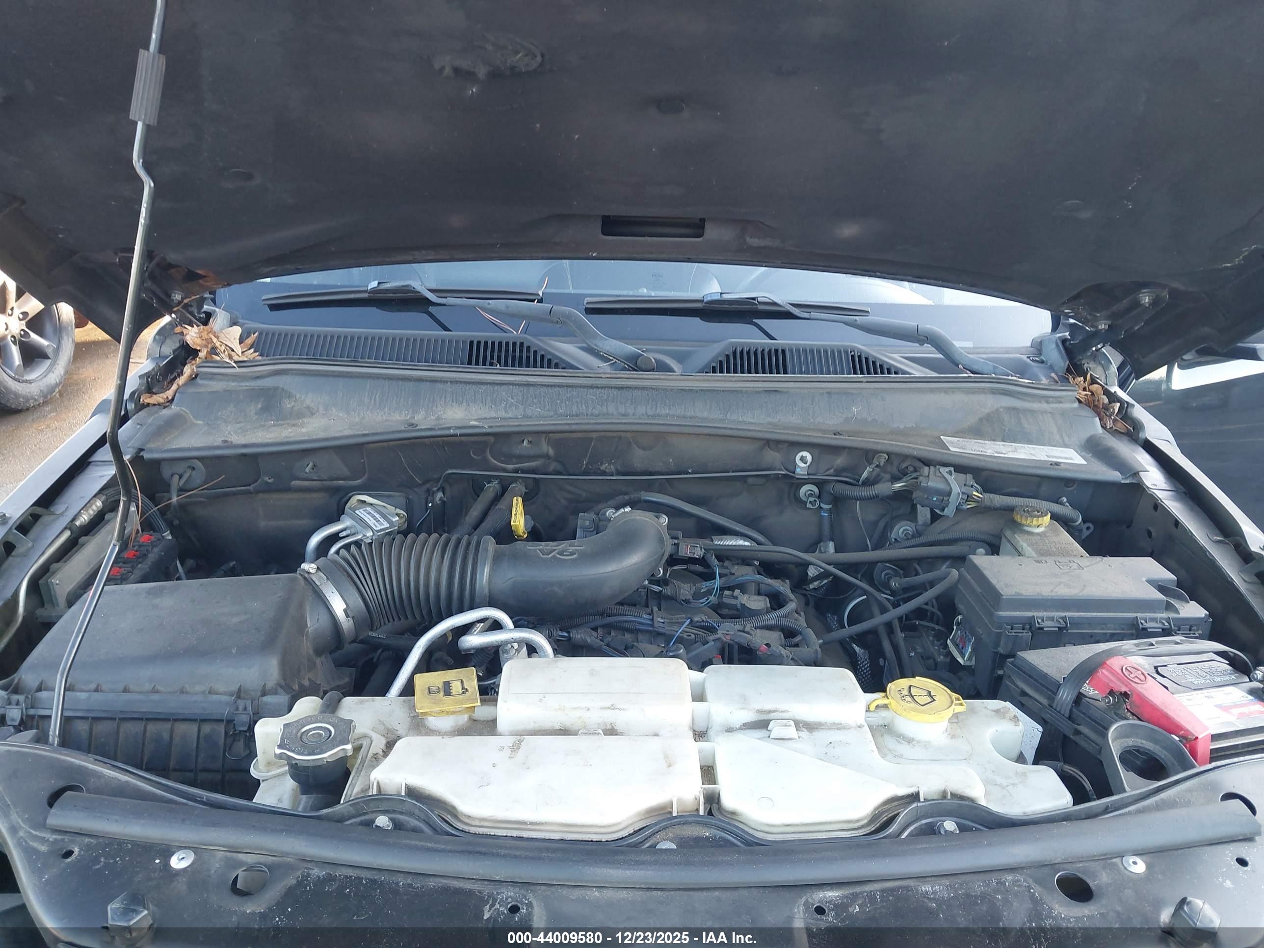 JEEP LIBERTY image 10