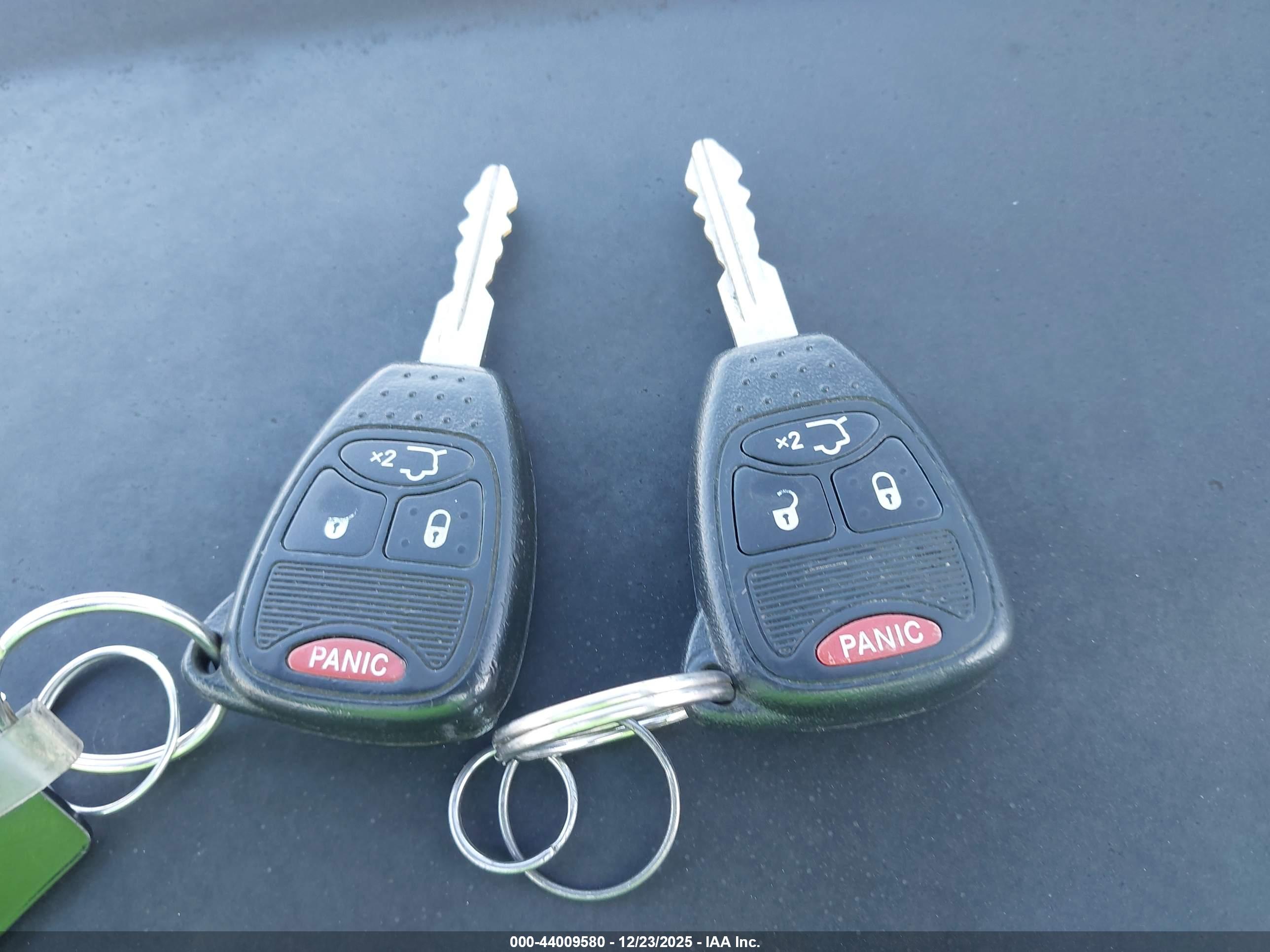JEEP LIBERTY image 11