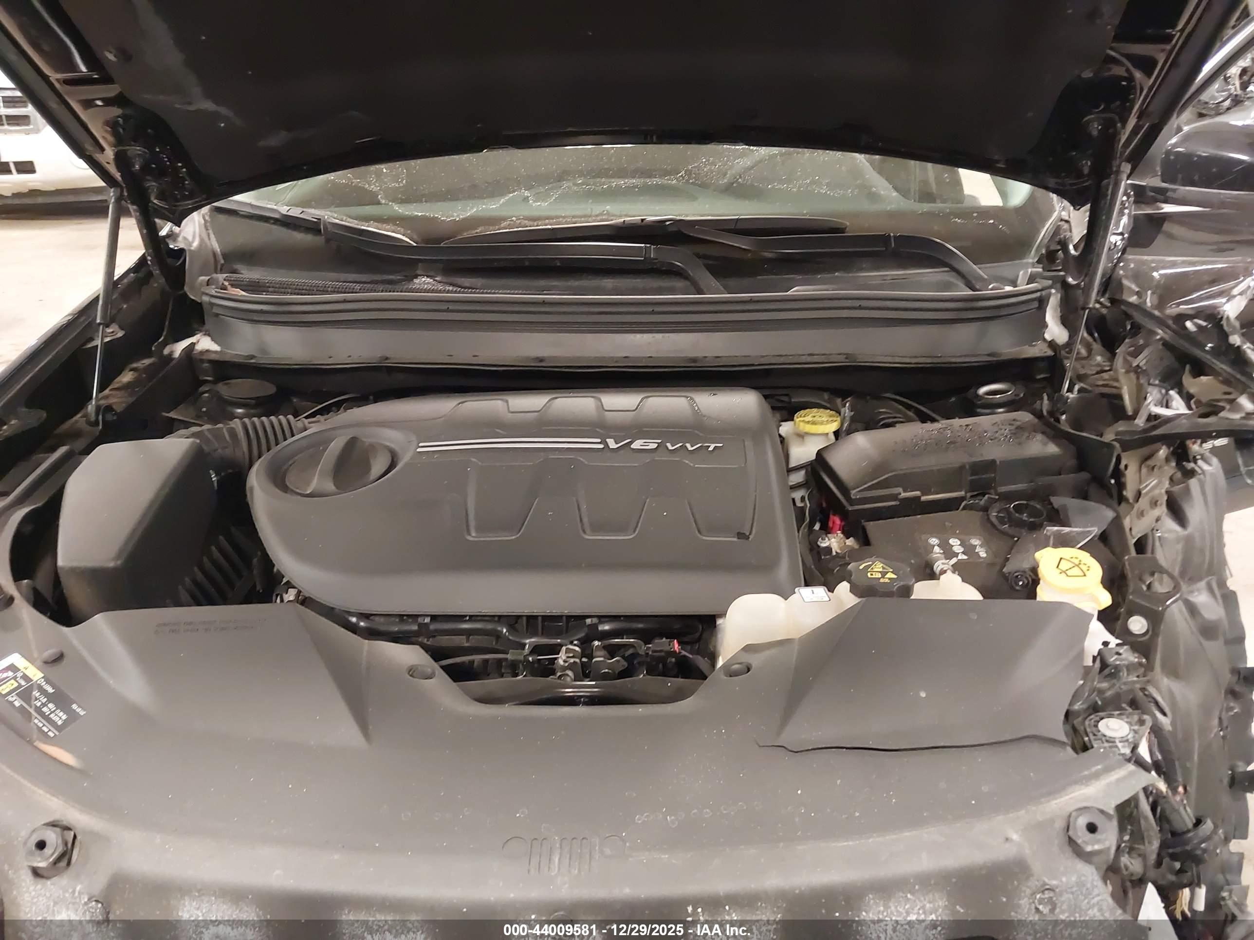 JEEP CHEROKEE image 10