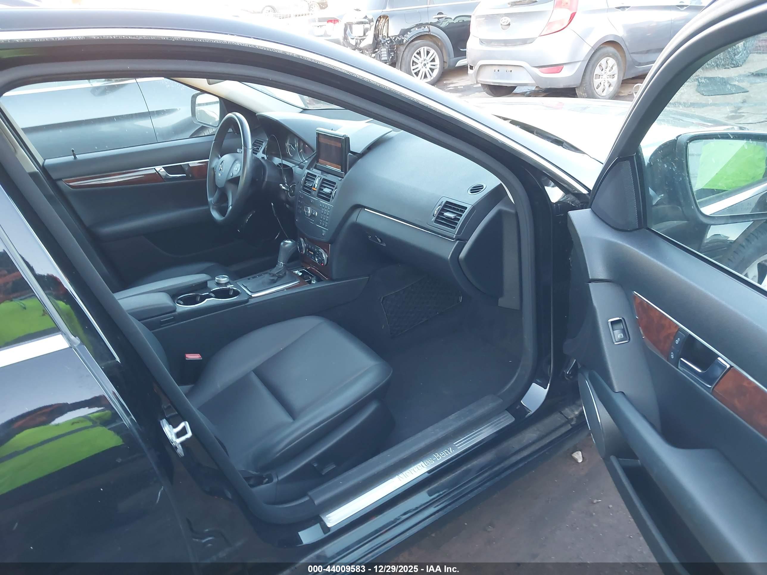 MERCEDES-BENZ C image 5