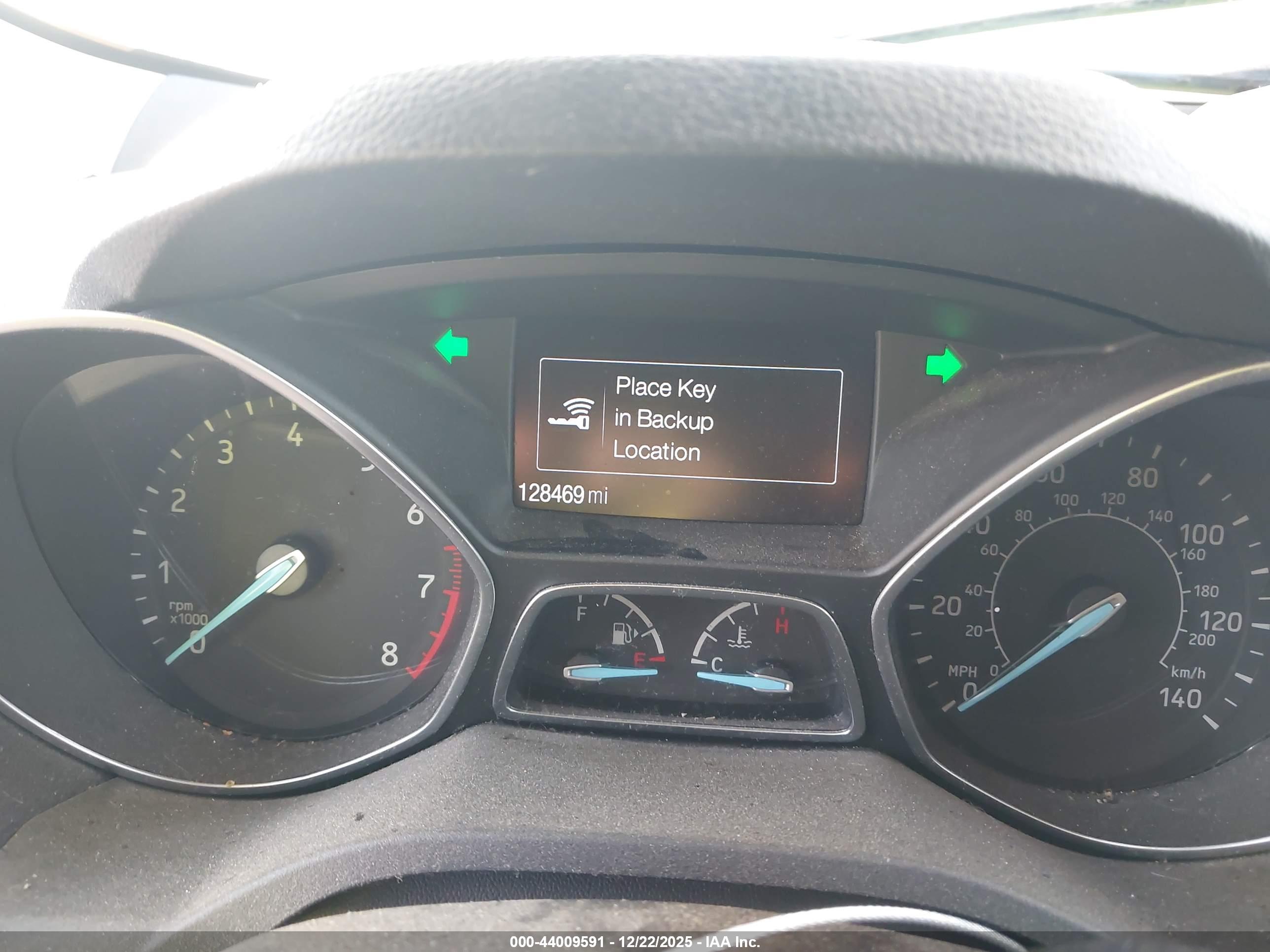 FORD ESCAPE image 7