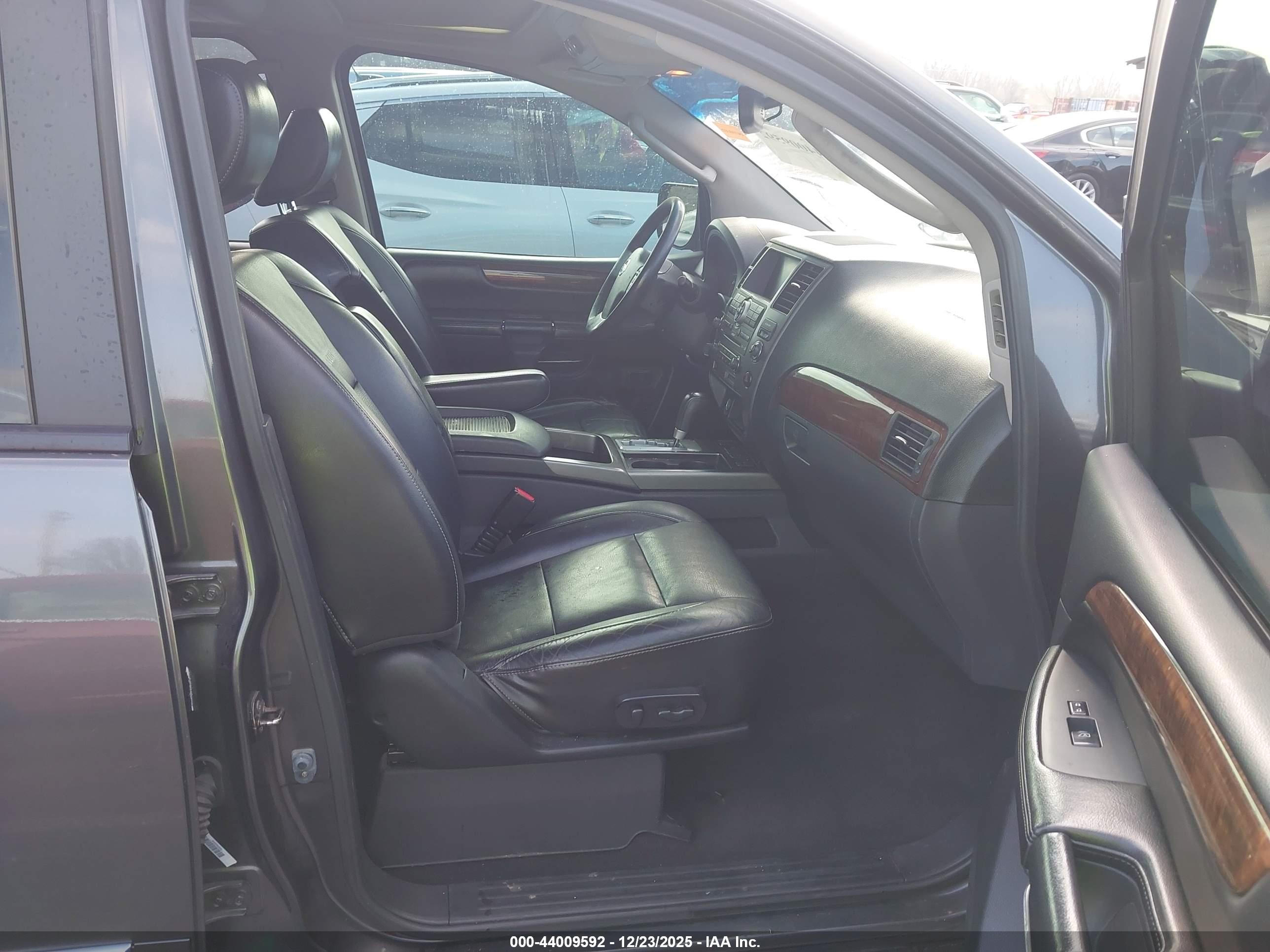 NISSAN ARMADA image 5