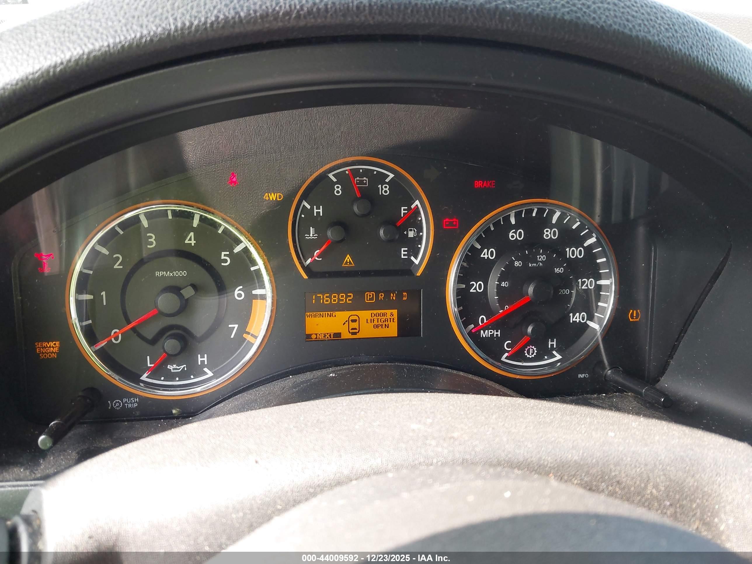 NISSAN ARMADA image 7