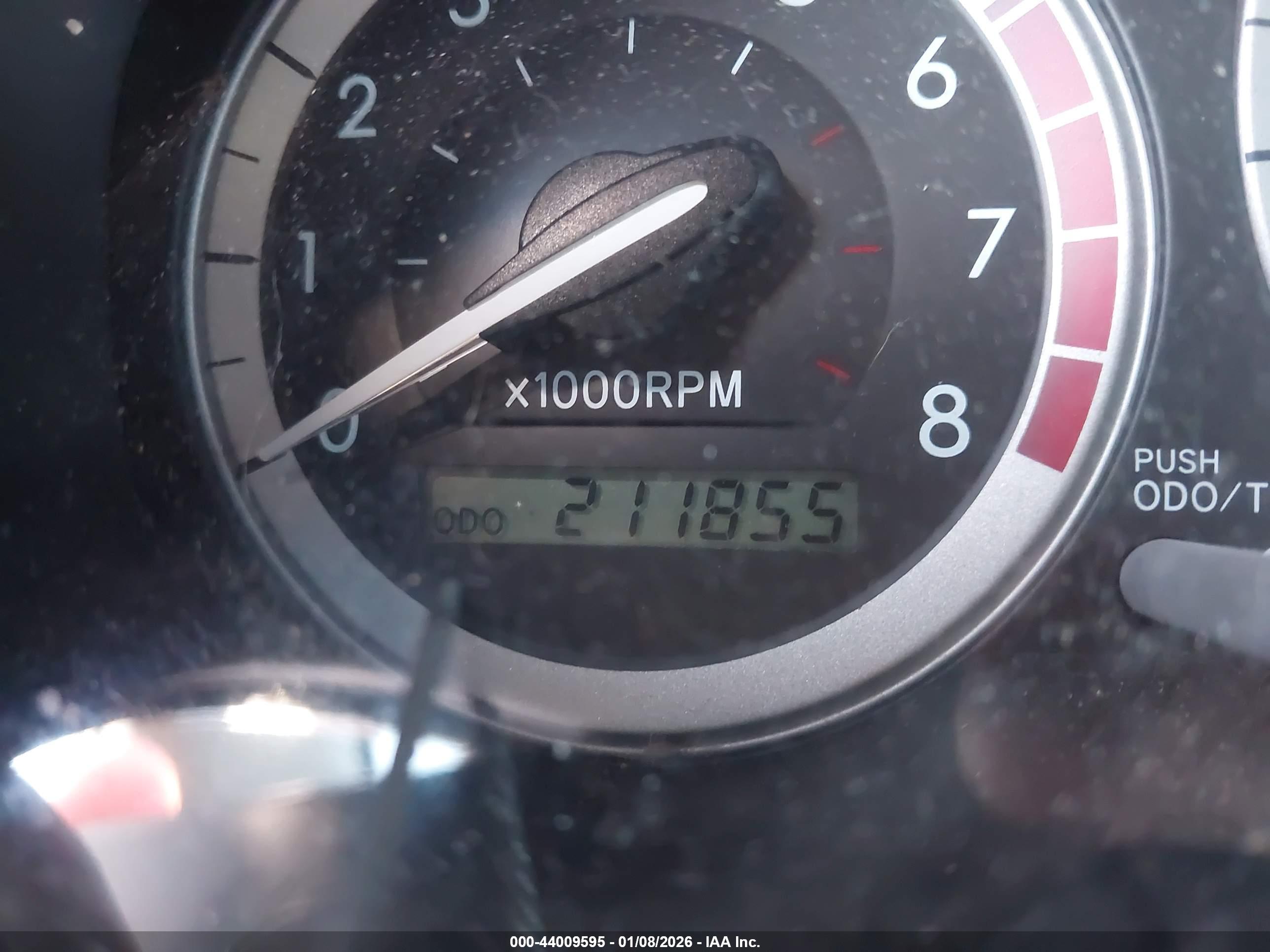 TOYOTA SIENNA image 7