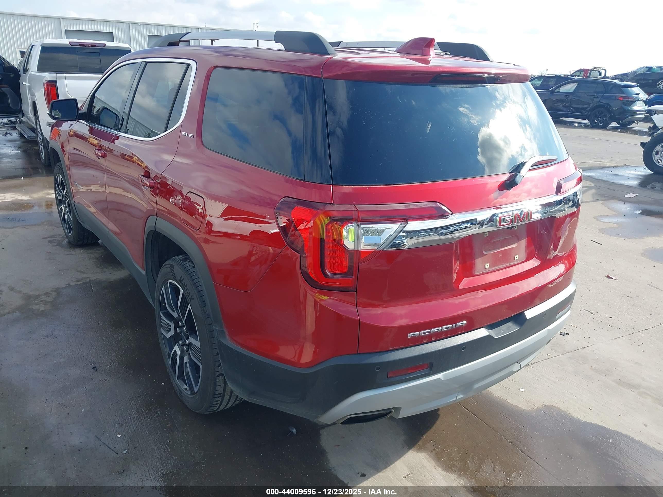 GMC ACADIA image 3