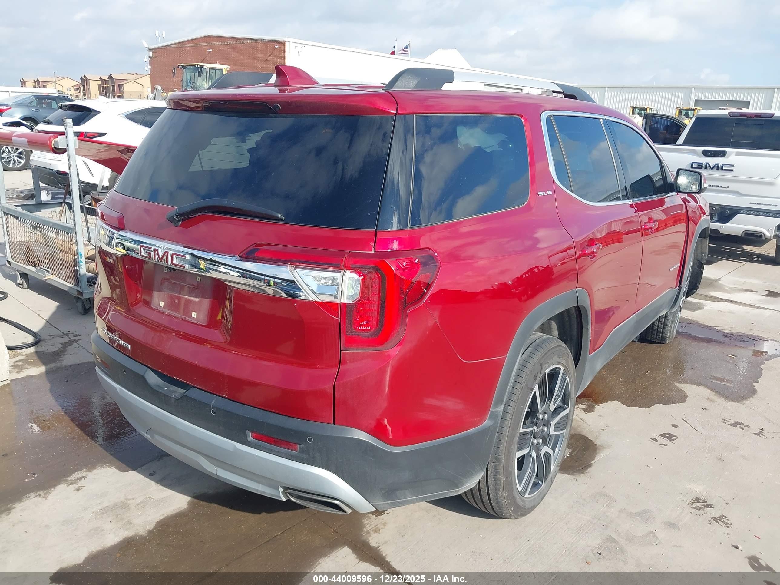 GMC ACADIA image 4