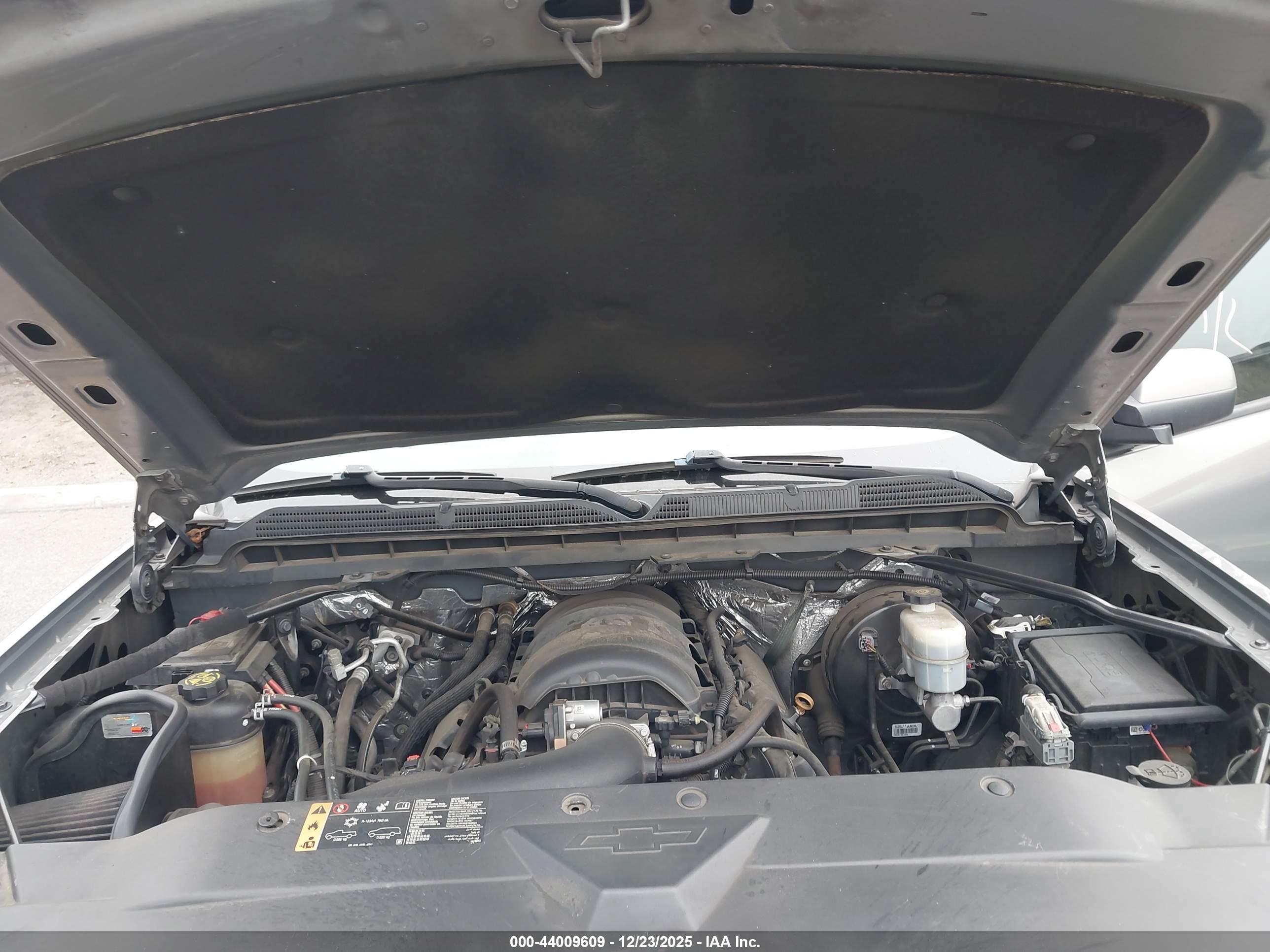 CHEVROLET SILVERADO image 10
