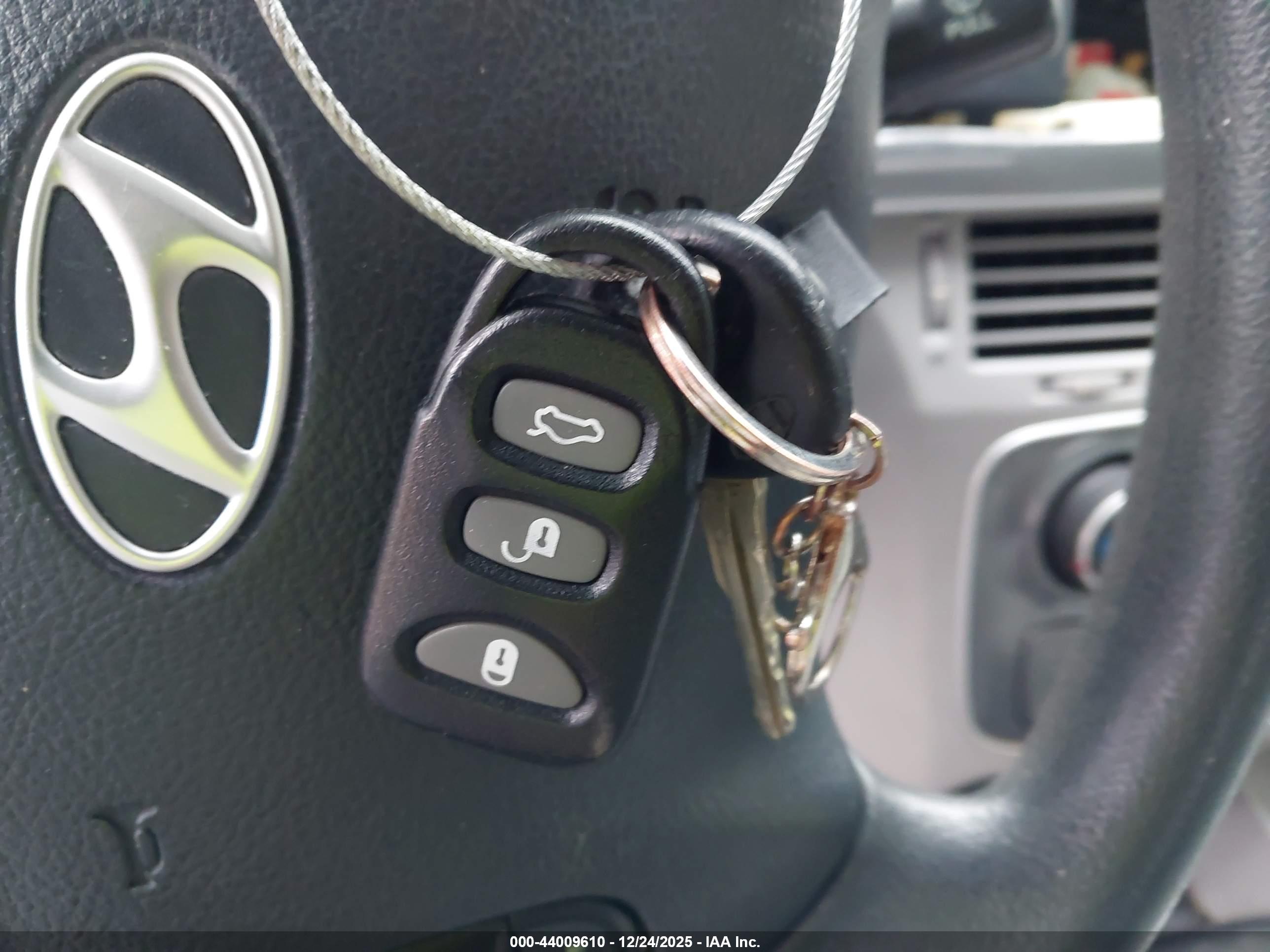 HYUNDAI SONATA image 11