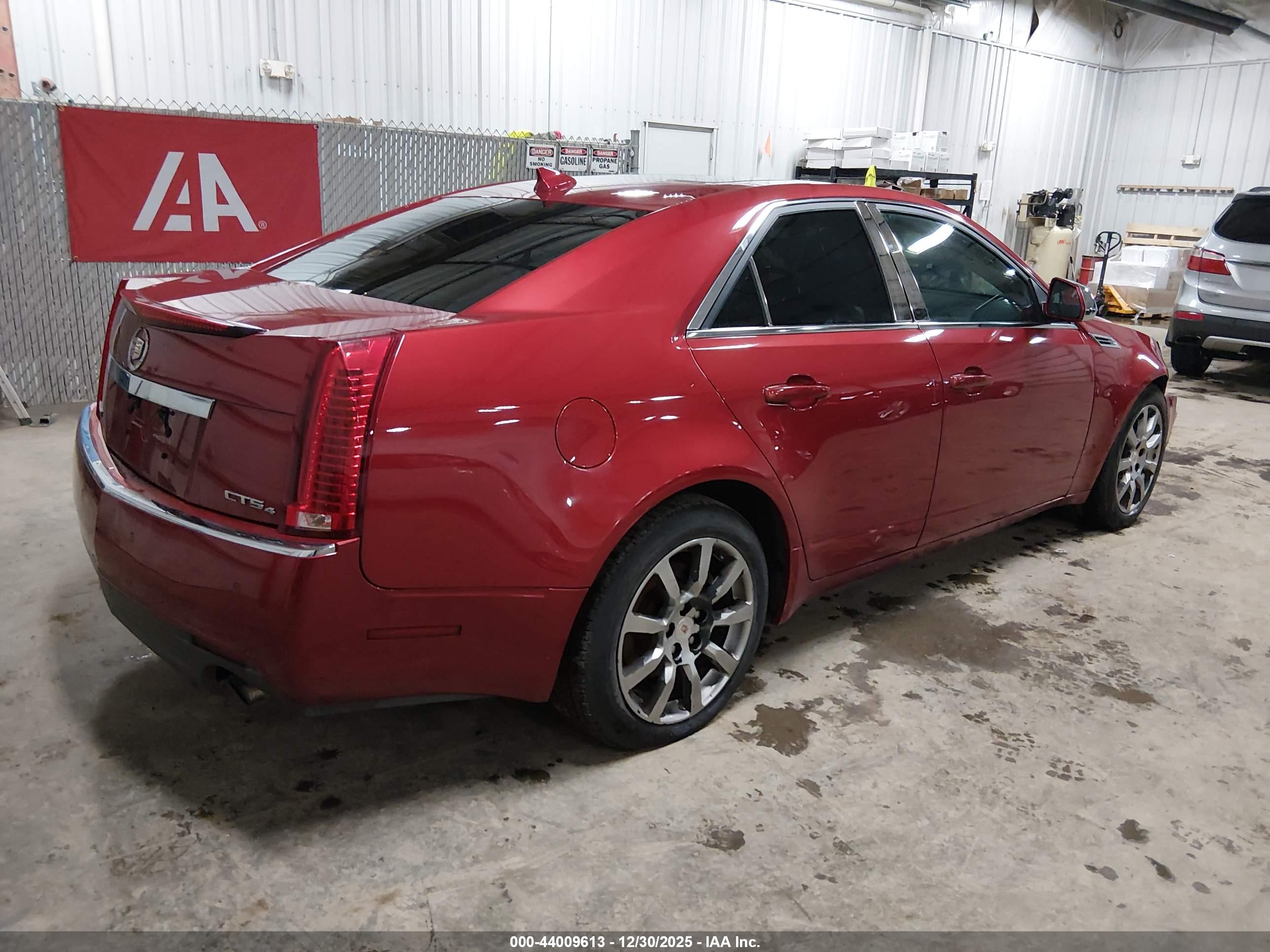 CADILLAC CTS image 4
