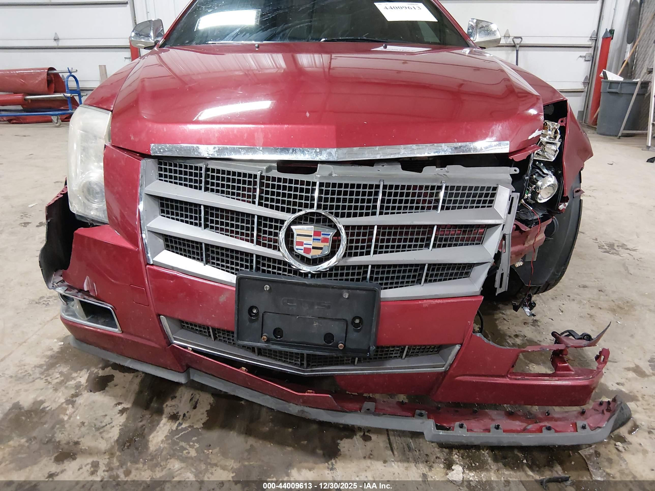CADILLAC CTS image 6