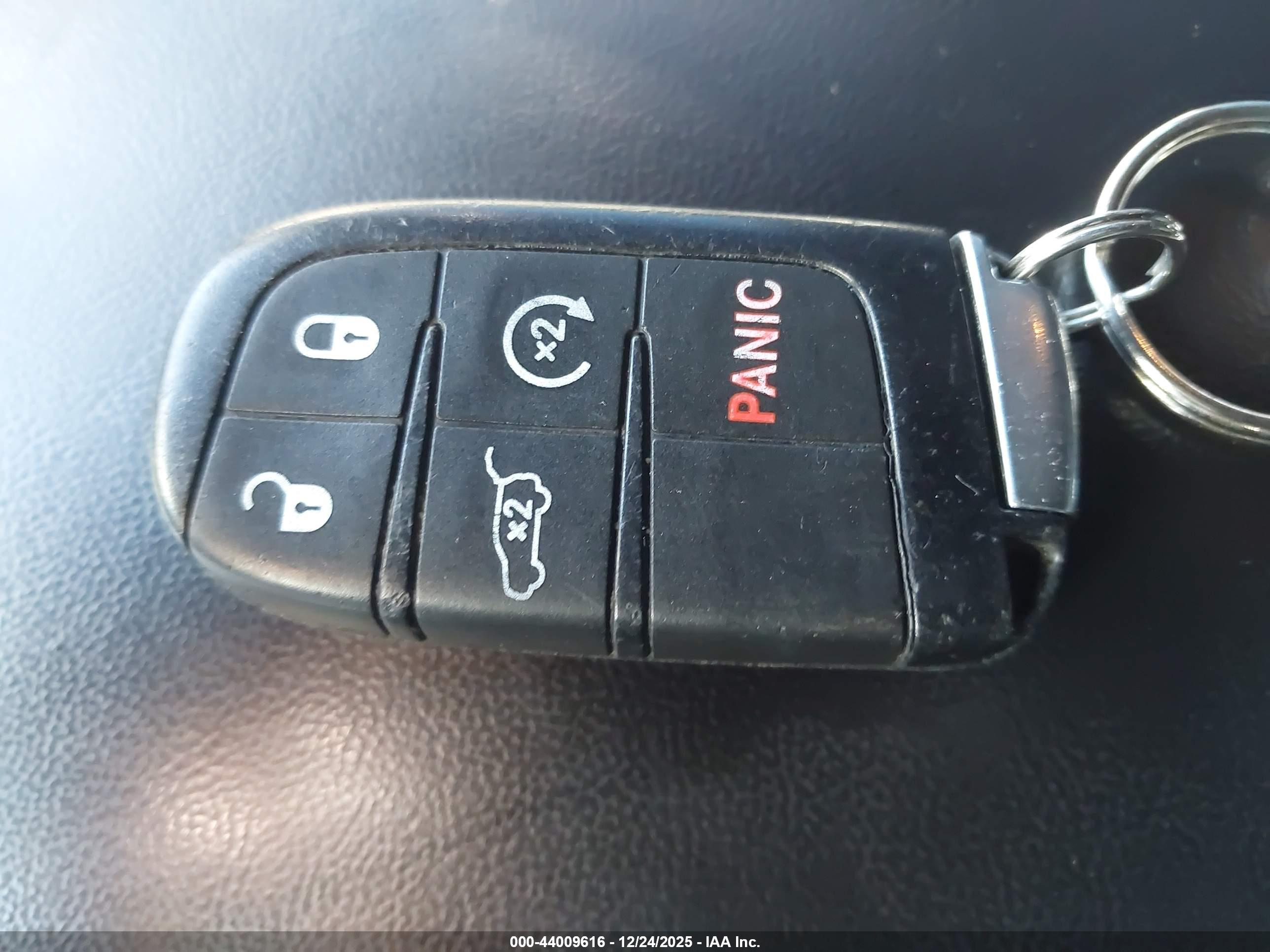 JEEP GRAND image 11