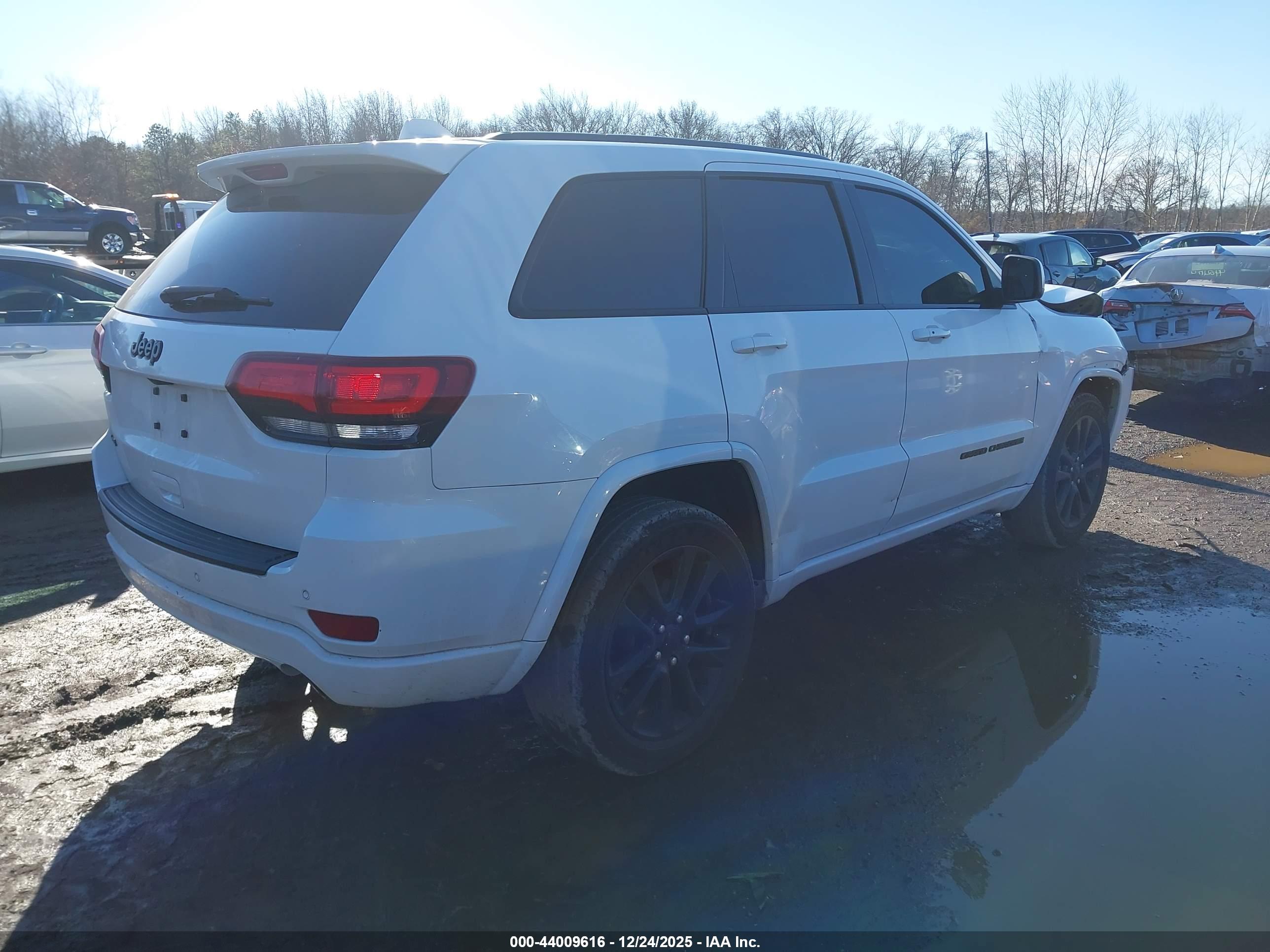 JEEP GRAND image 4