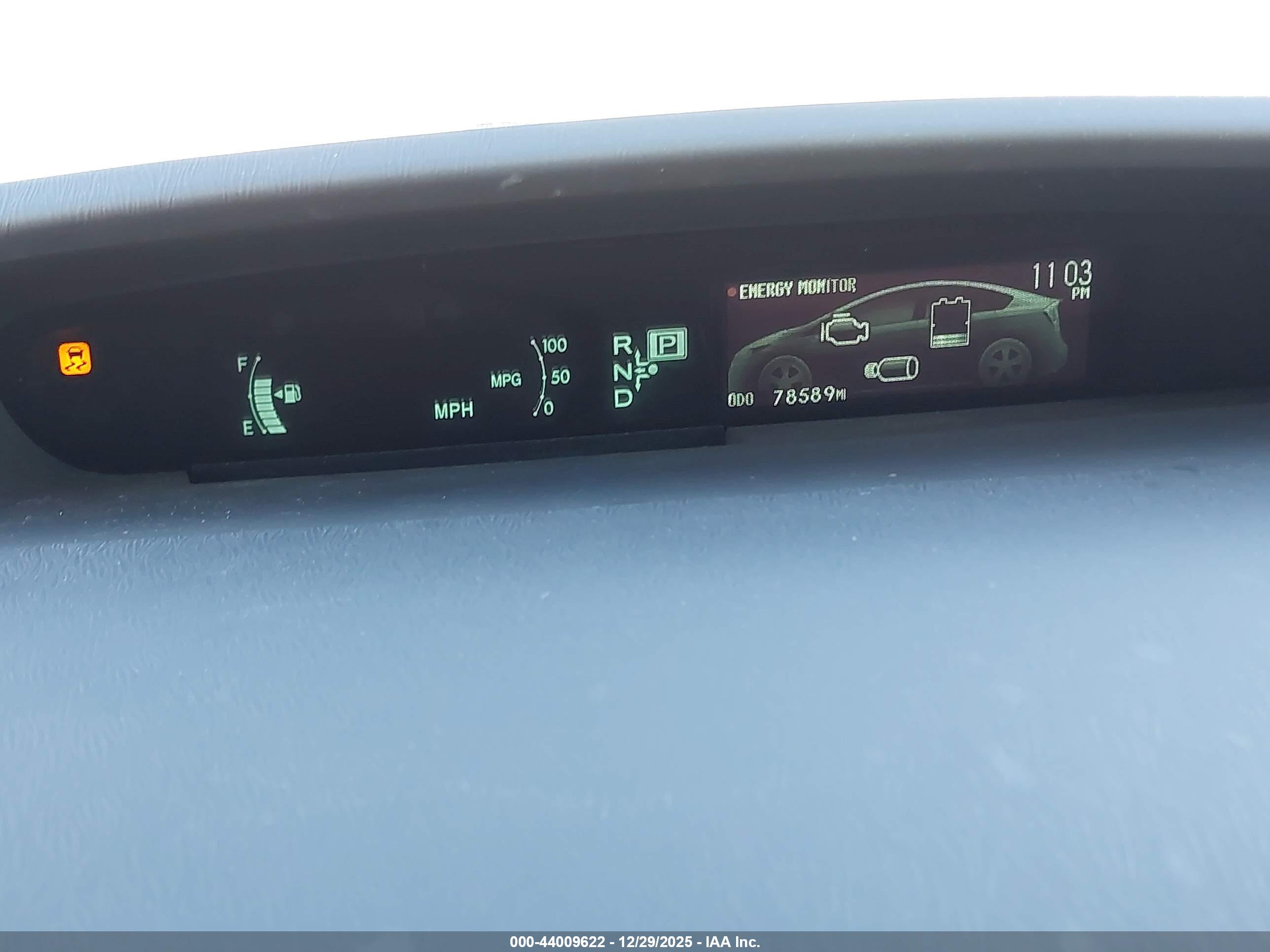 TOYOTA PRIUS image 7