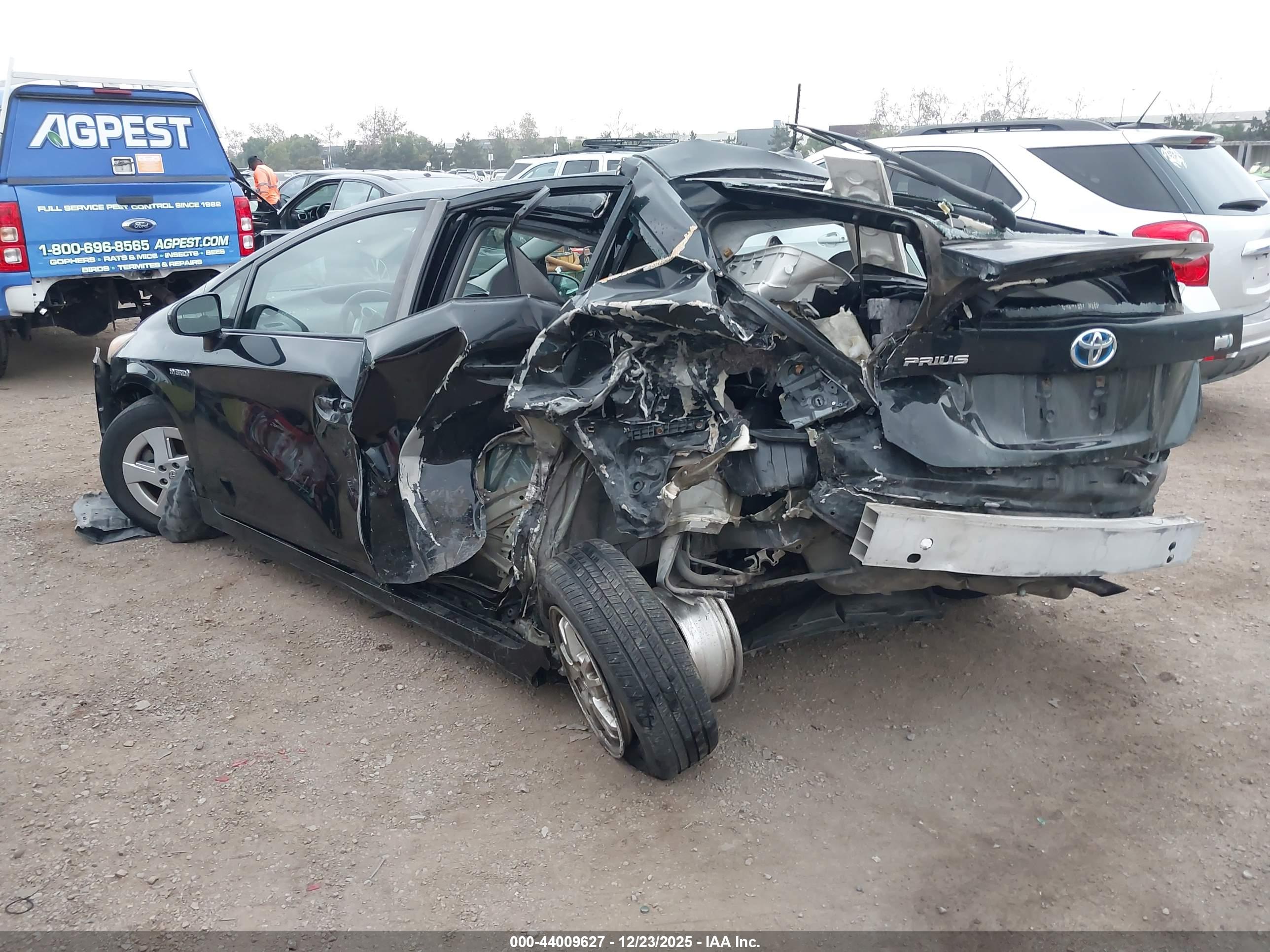 TOYOTA PRIUS image 3