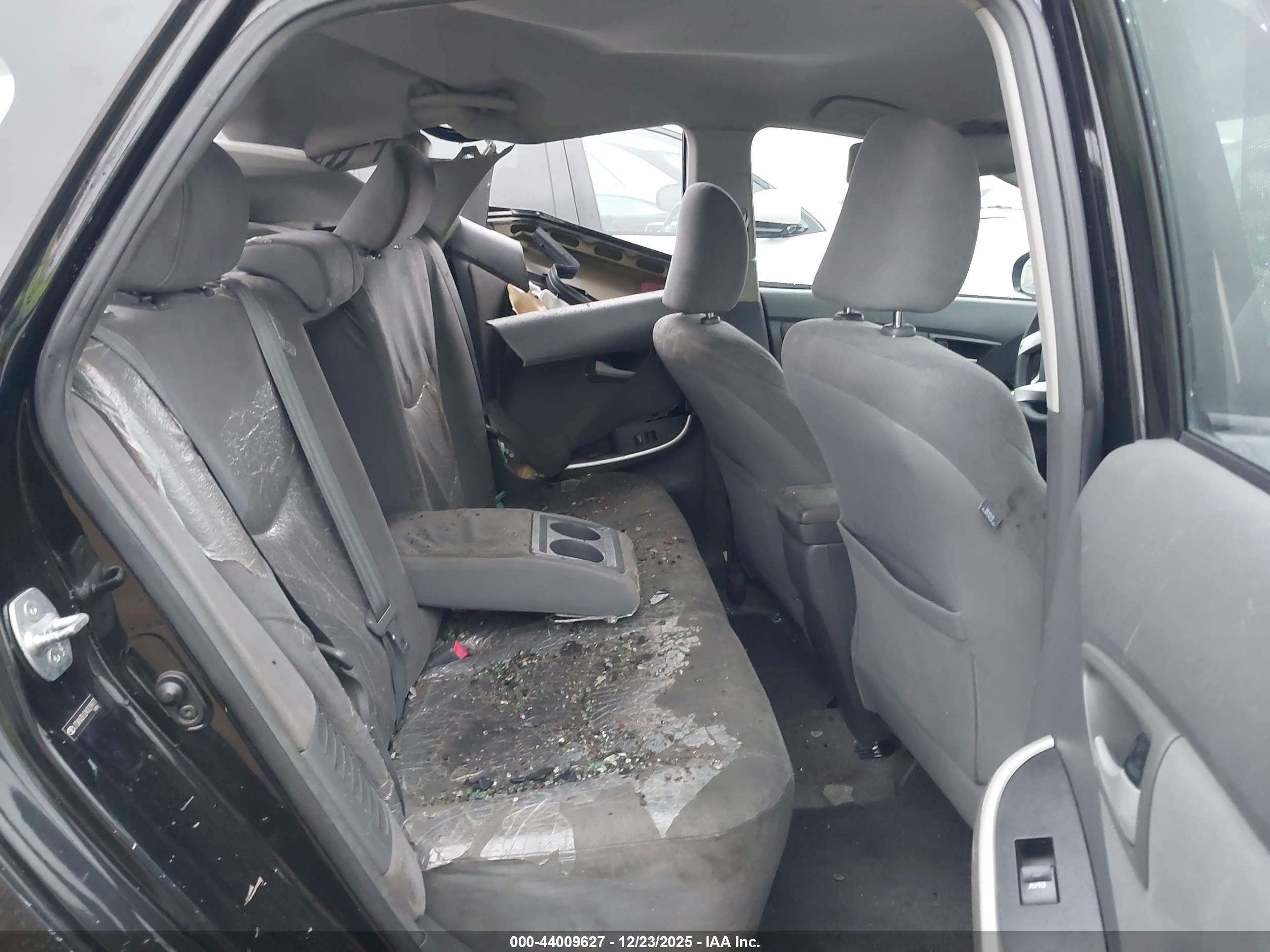 TOYOTA PRIUS image 8
