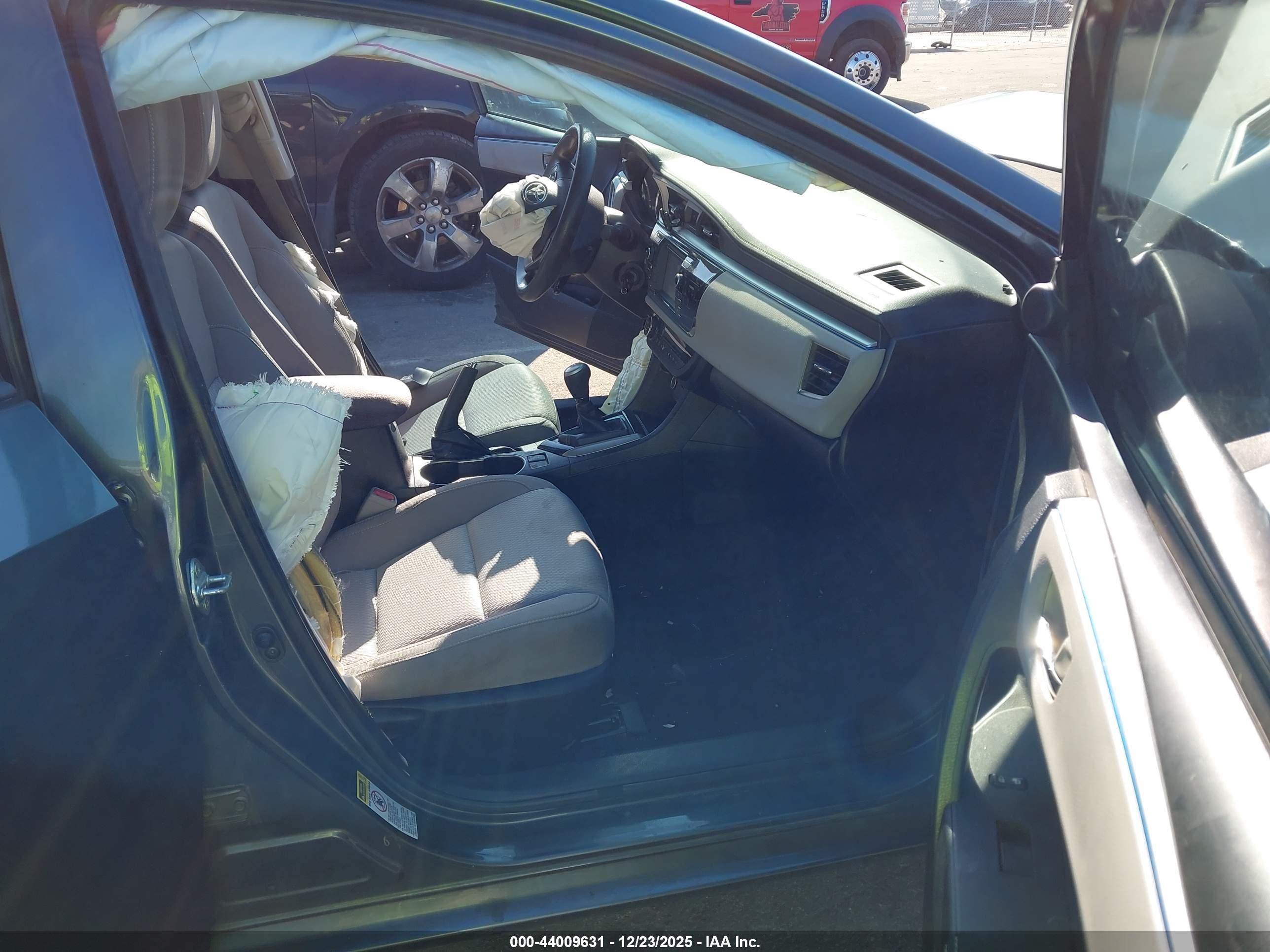 TOYOTA COROLLA image 5