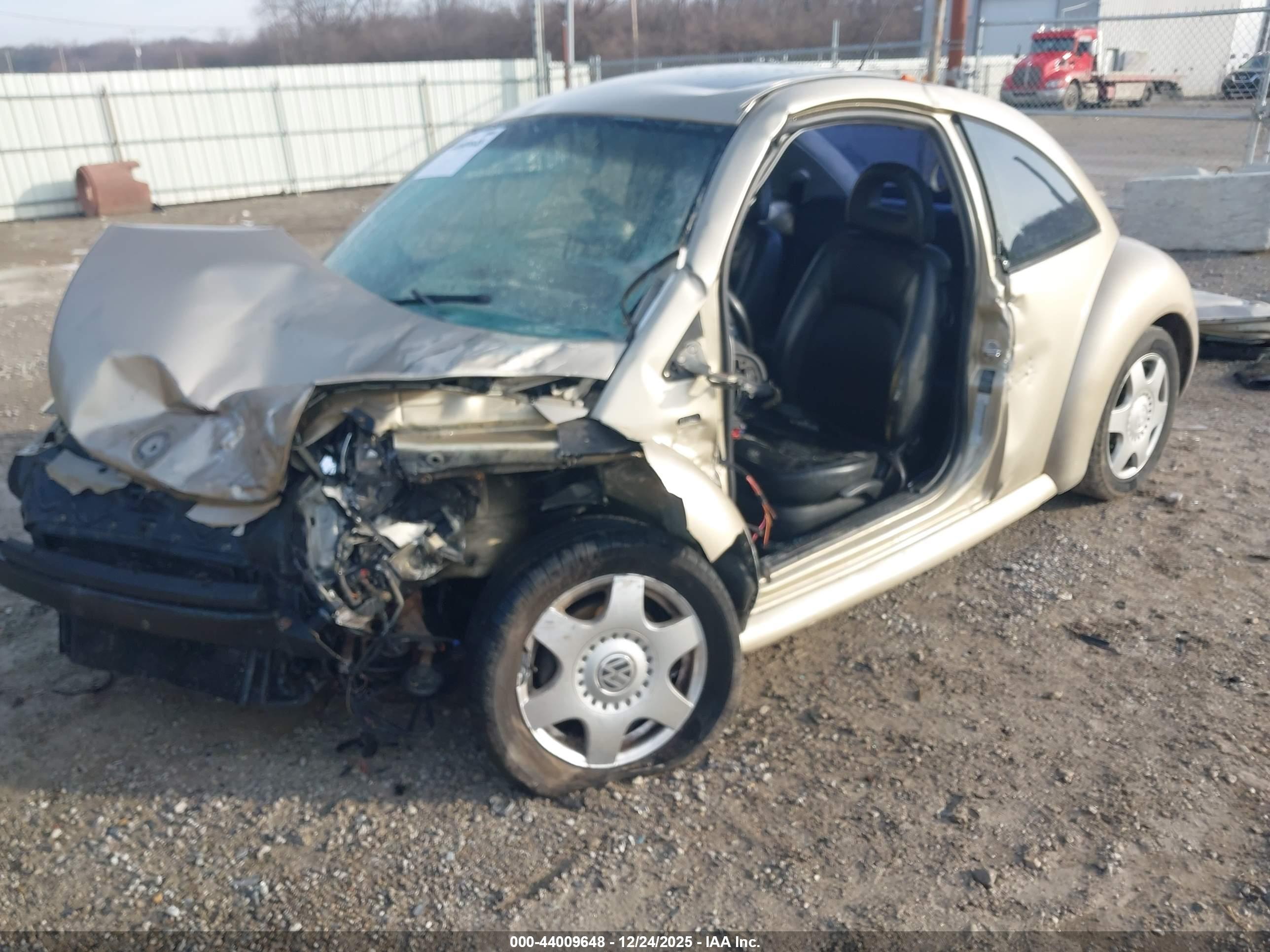 VOLKSWAGEN NEW image 2