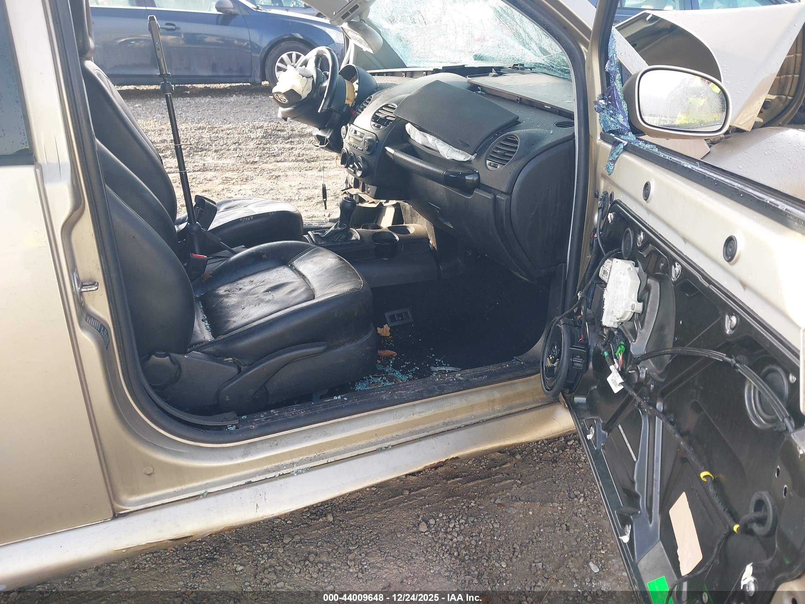 VOLKSWAGEN NEW image 5