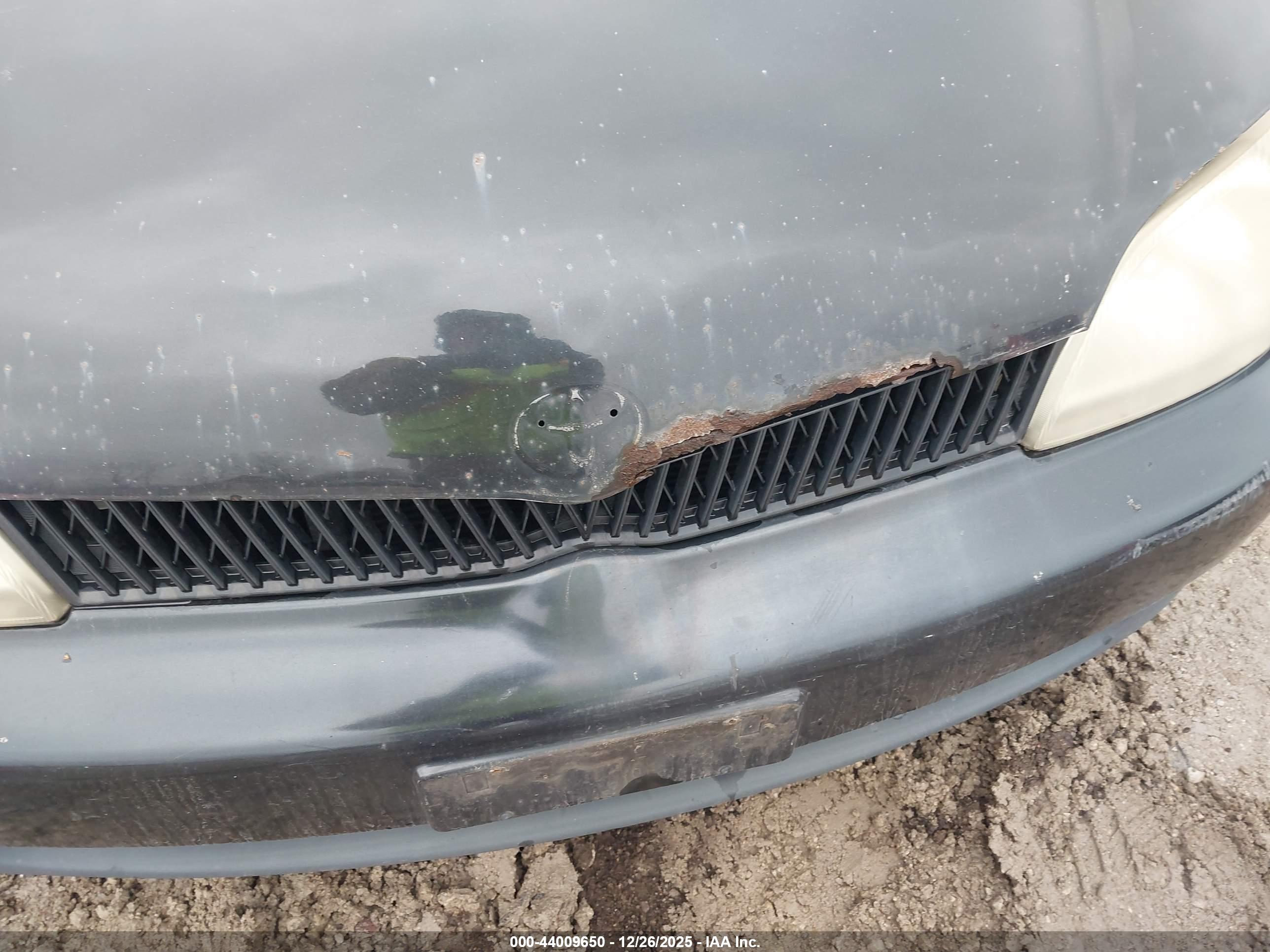 TOYOTA ECHO image 6