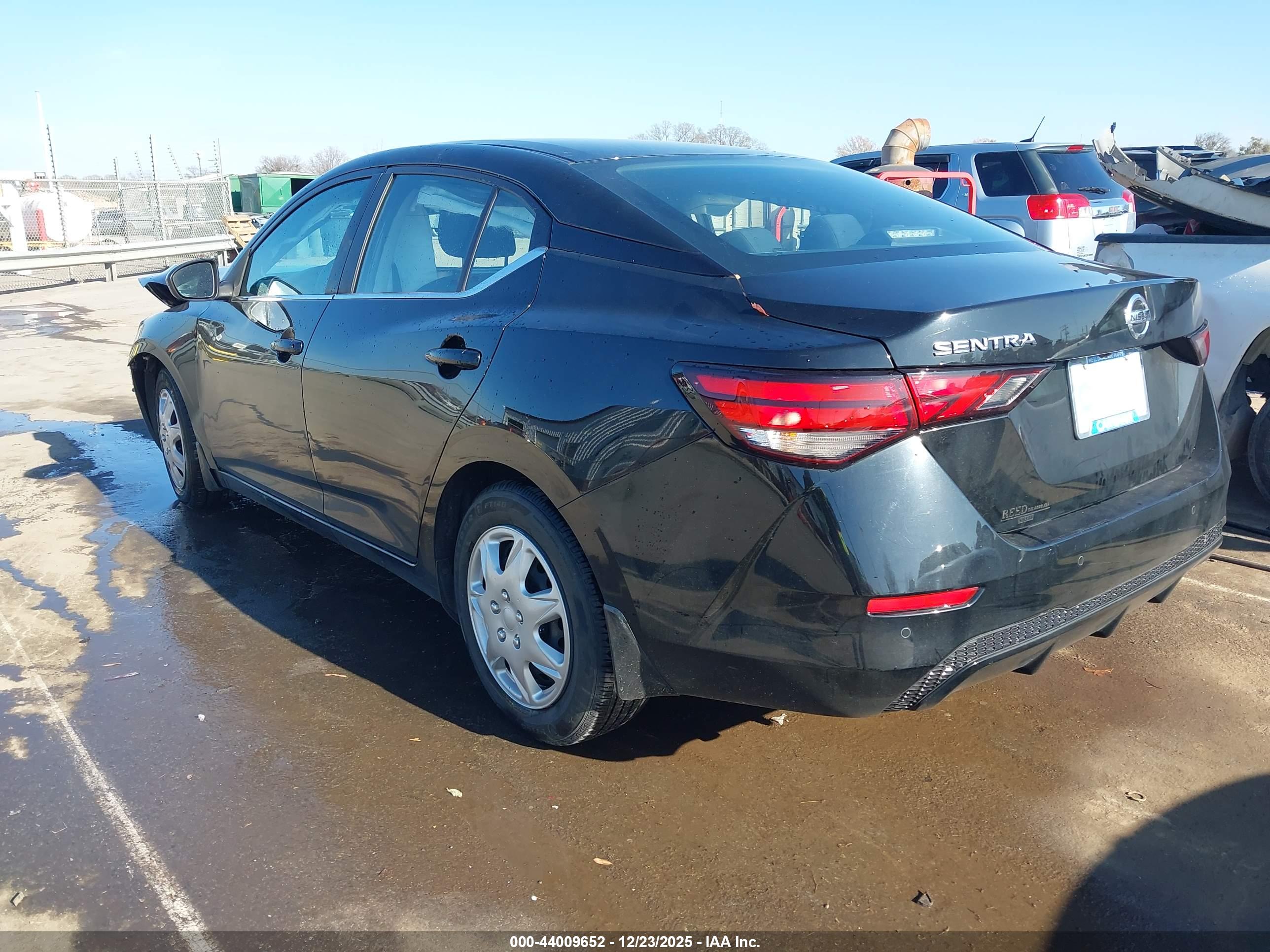 NISSAN SENTRA image 3