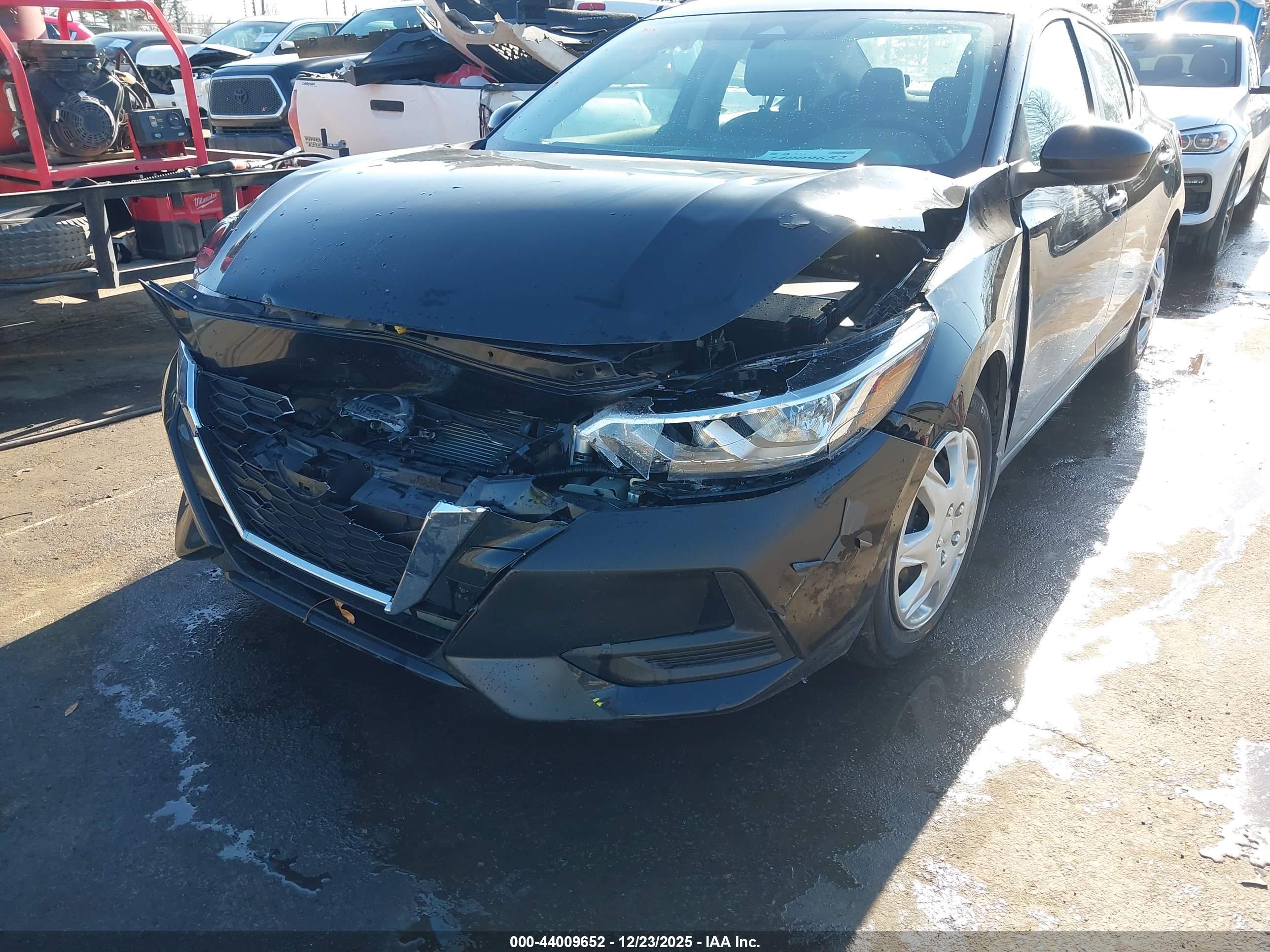 NISSAN SENTRA image 6